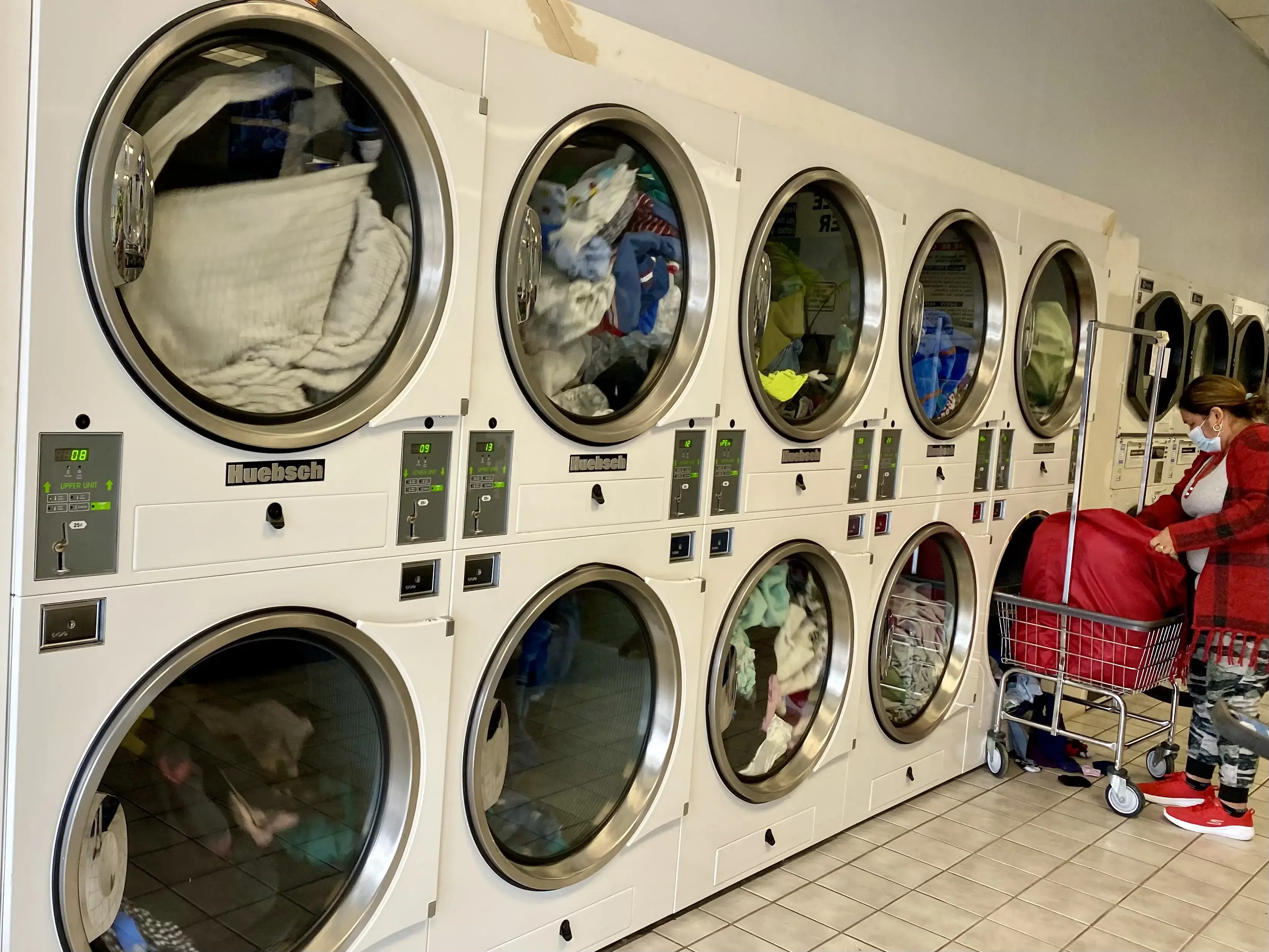 Cozy Cove Laundry - Image 10