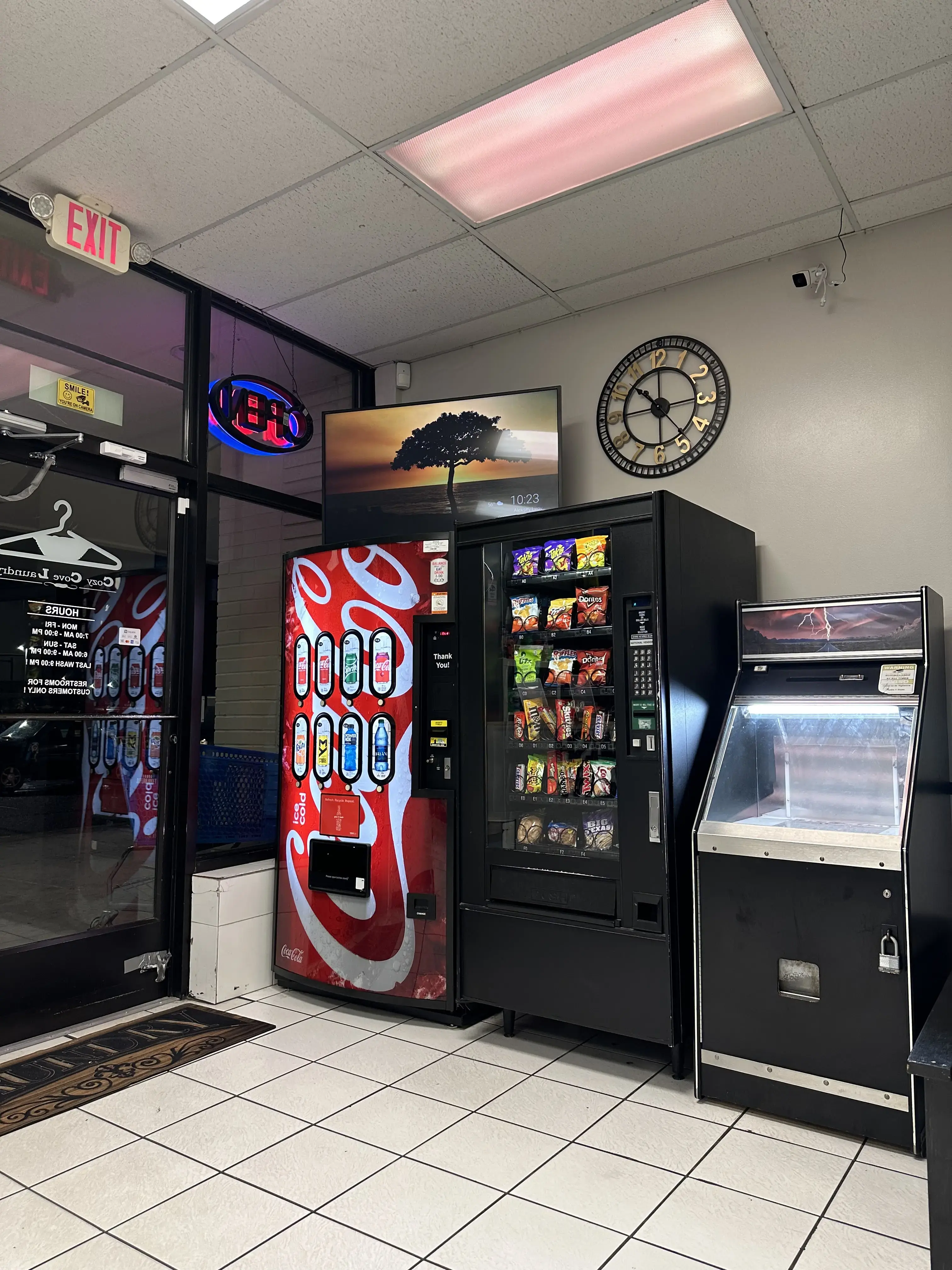 Cozy Cove Laundry - Image 9