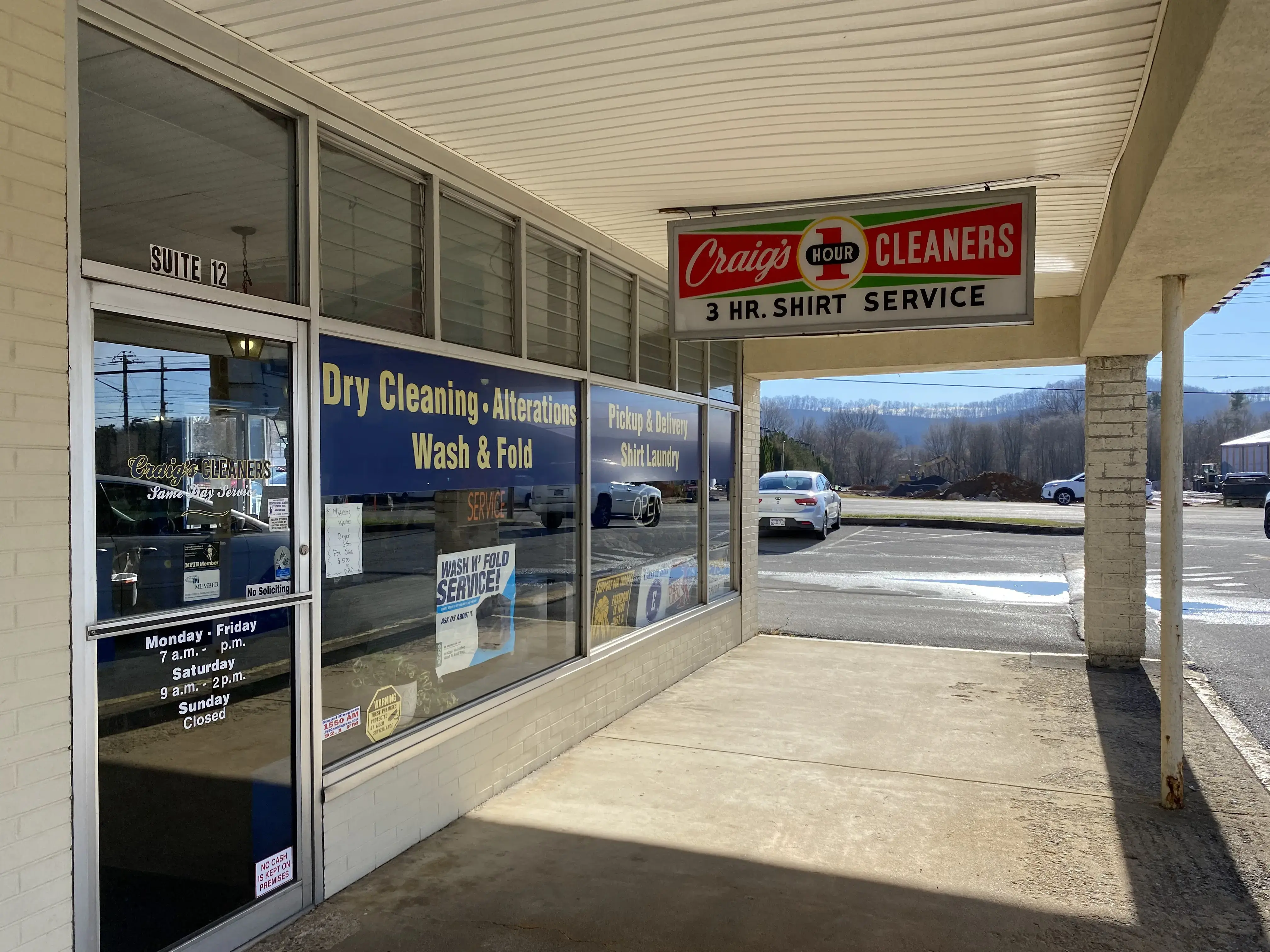 Craig's One Hour Dry Cleaners thumbnail 2