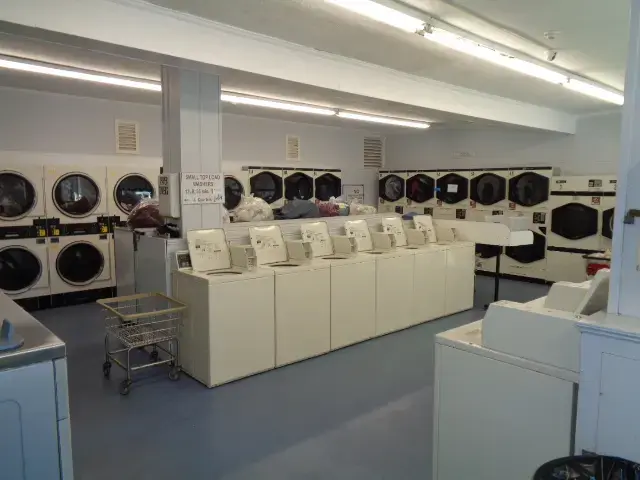 Cranberry Laundry thumbnail 13