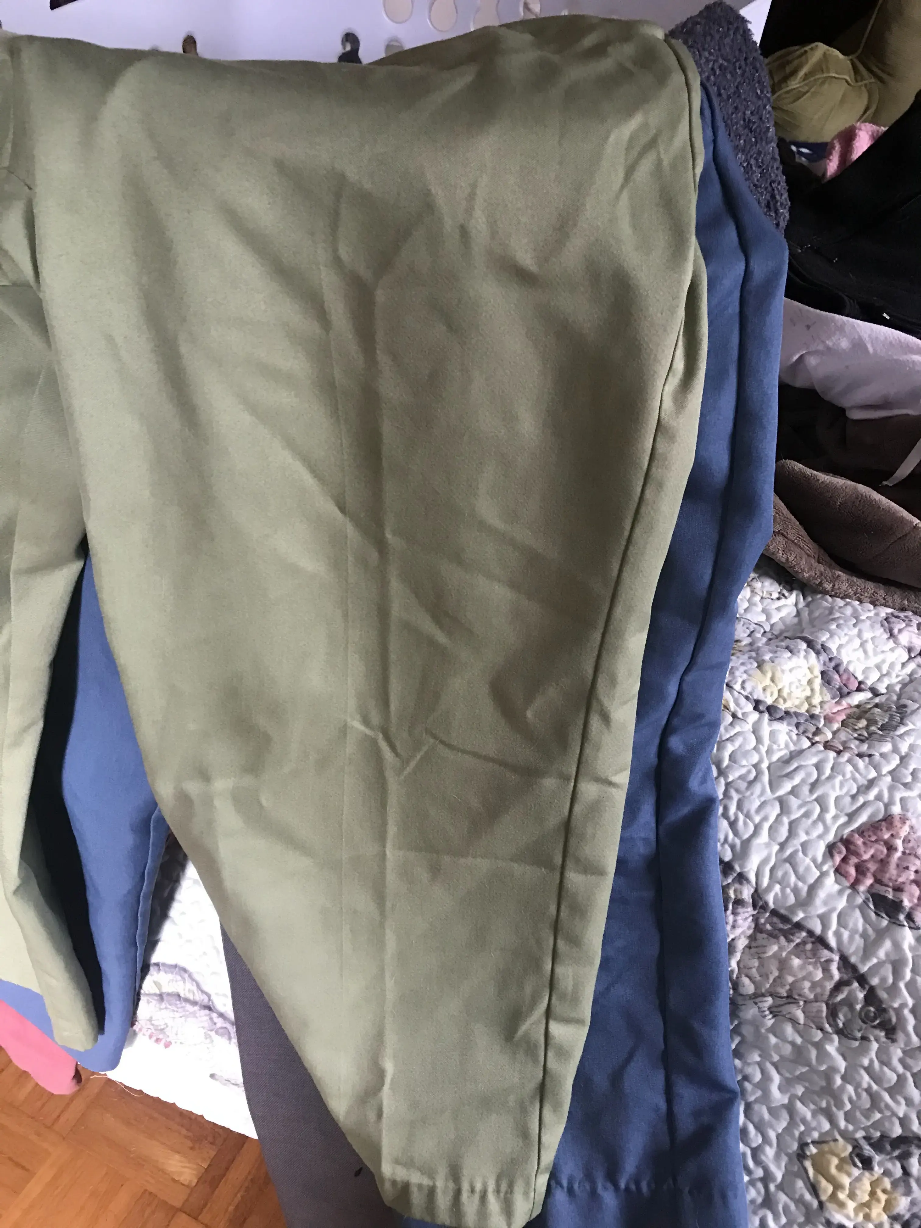 Cranberry Laundry thumbnail 10