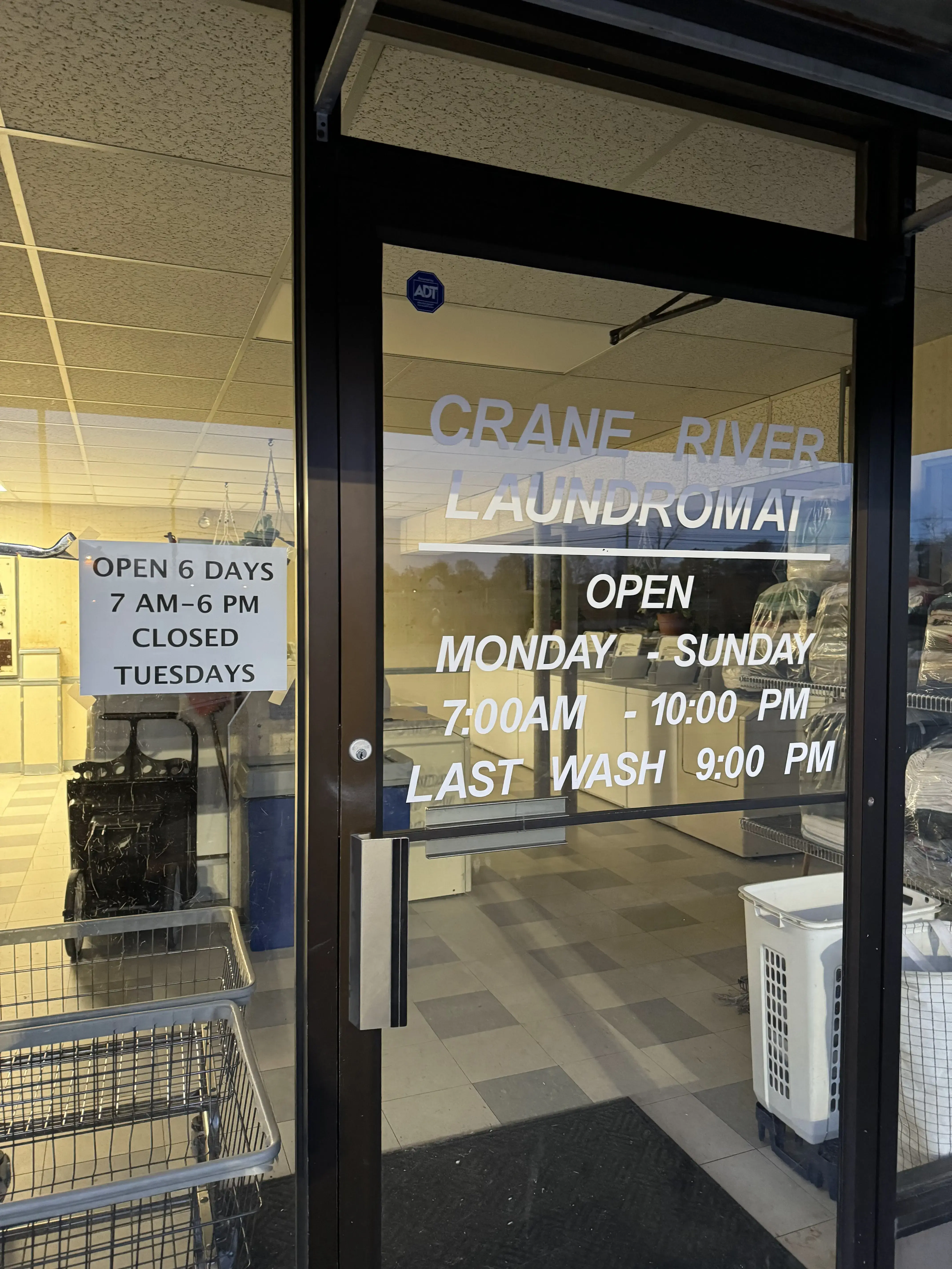 Crane River Laundromat - Image 3