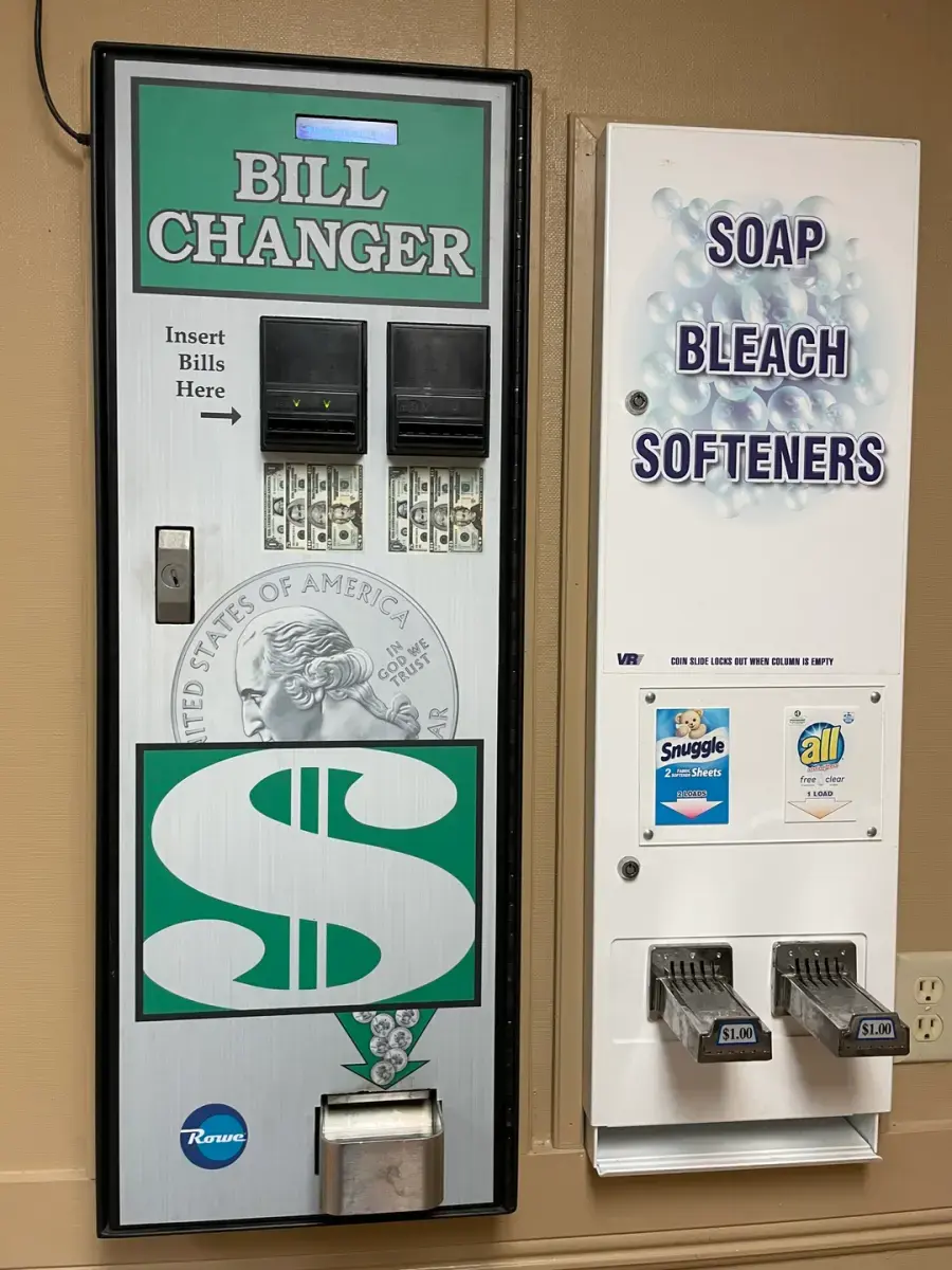 Crane Westside Laundromat - Image 4