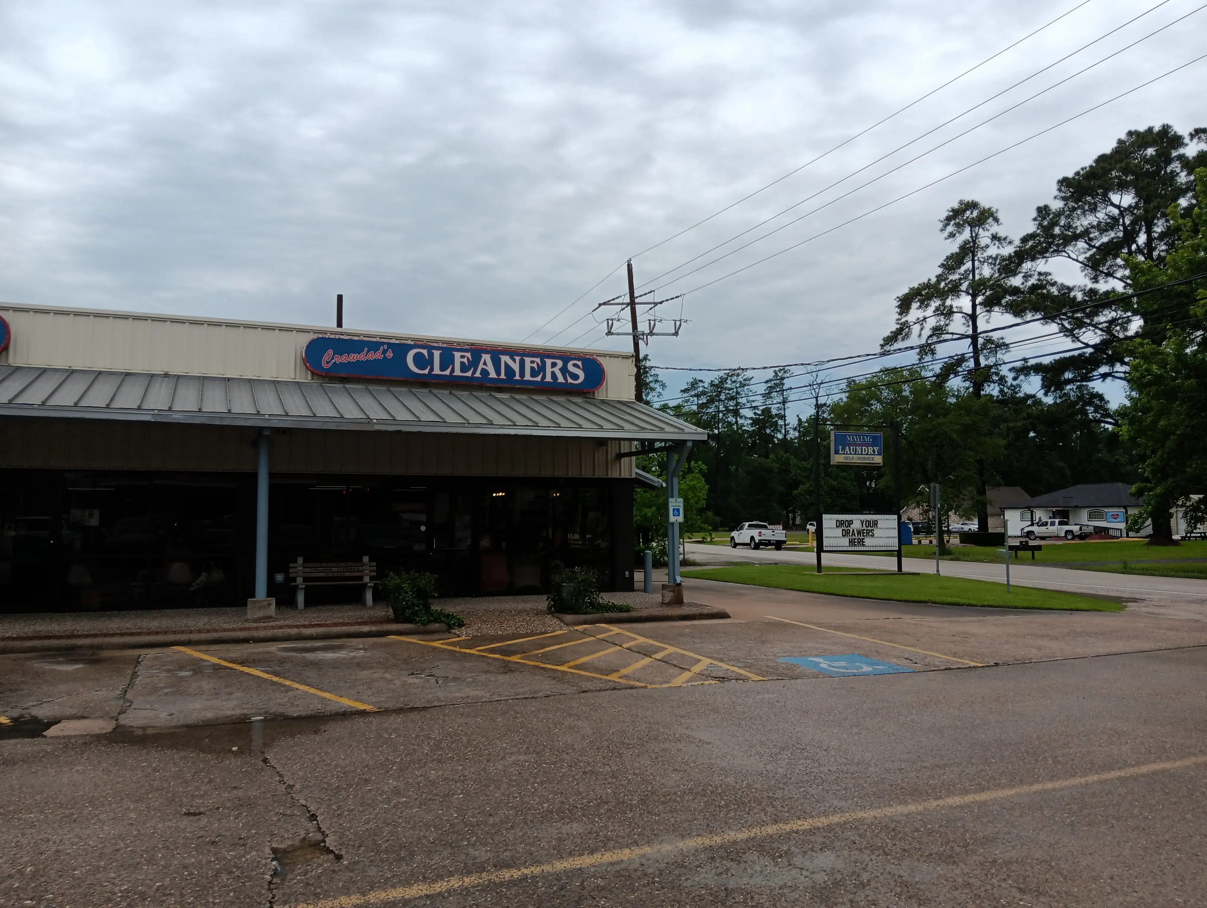 Crawdad Cleaners - Image 3