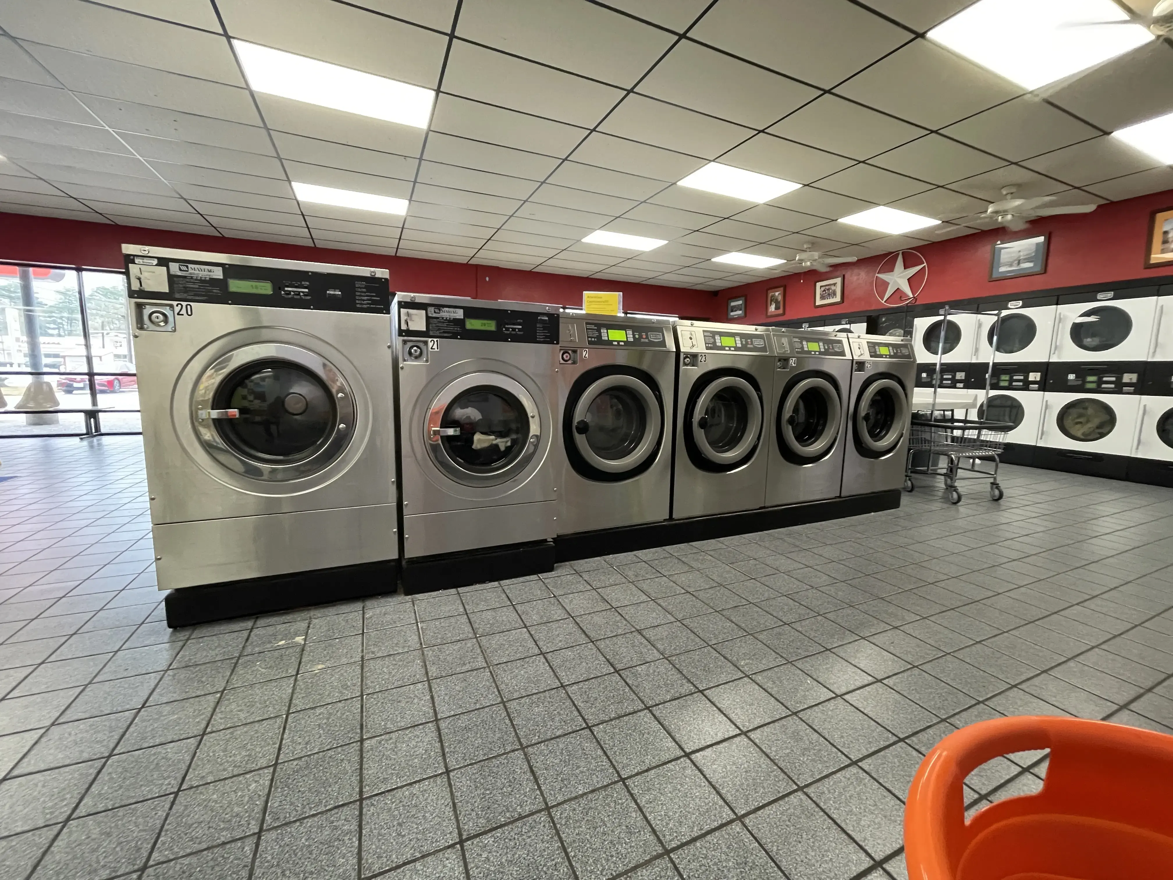 Crawdad Cleaners - Image 2