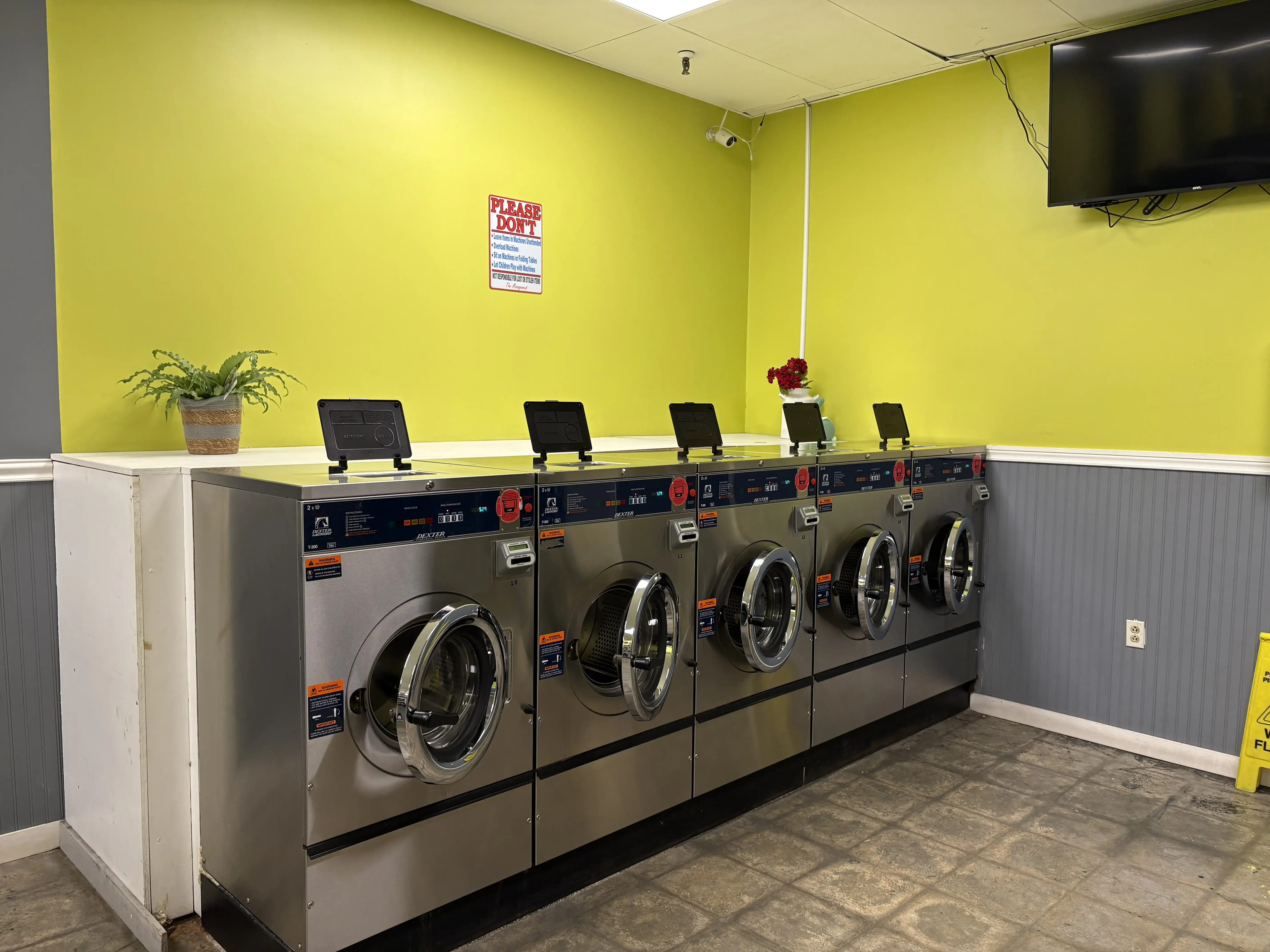 Creekside Laundry thumbnail 17