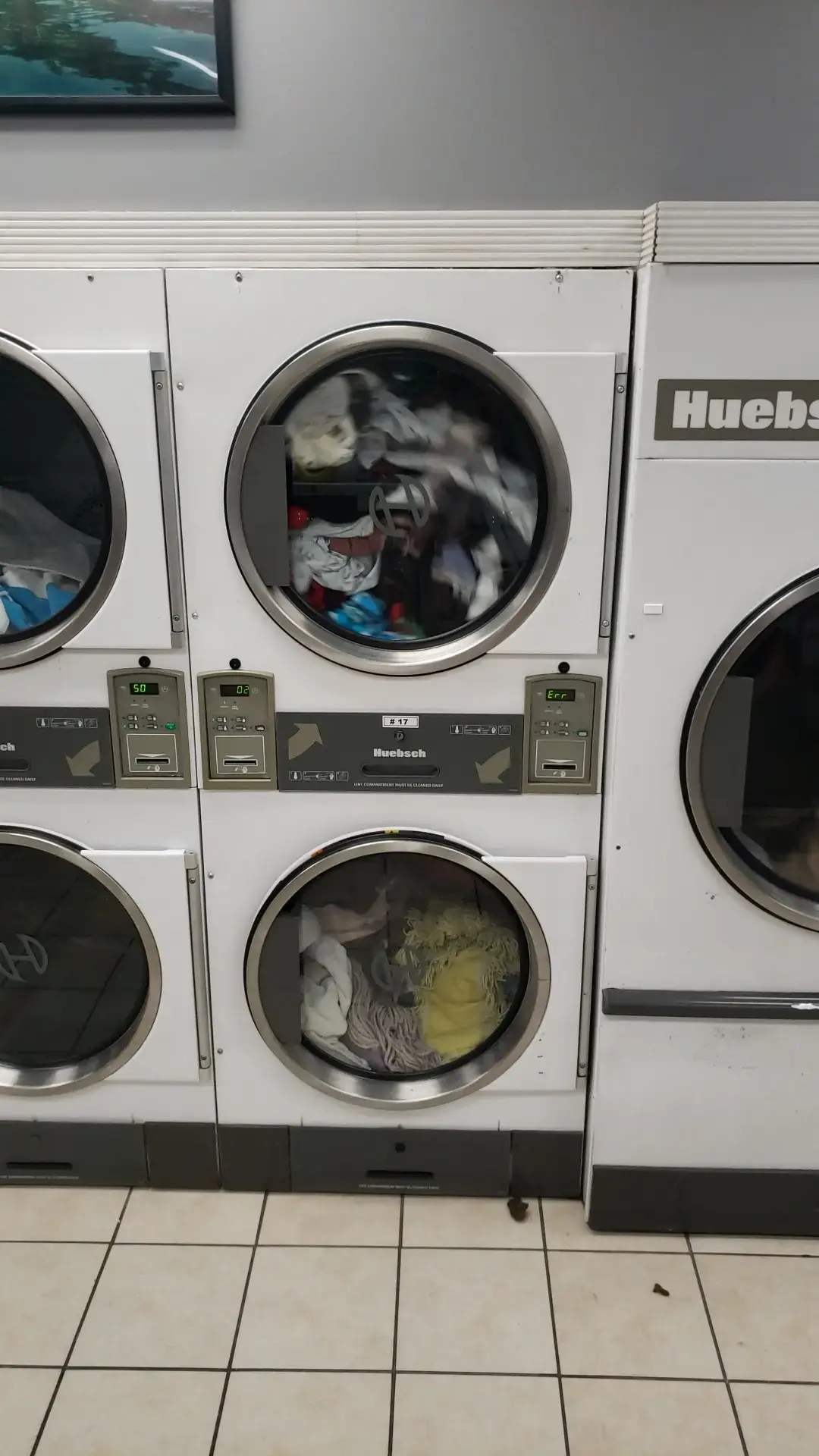 Crescent Laundromat thumbnail 3