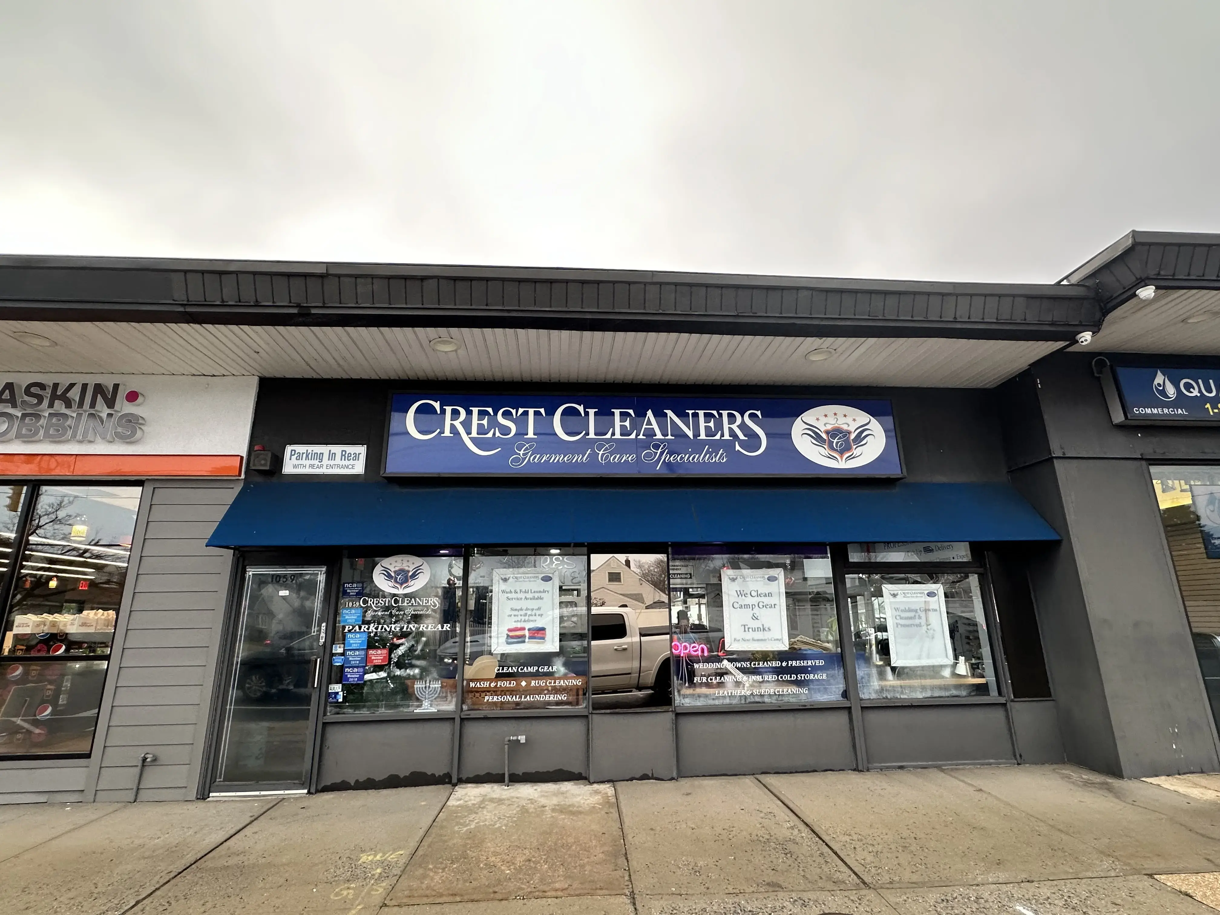 Crest Cleaners thumbnail 2