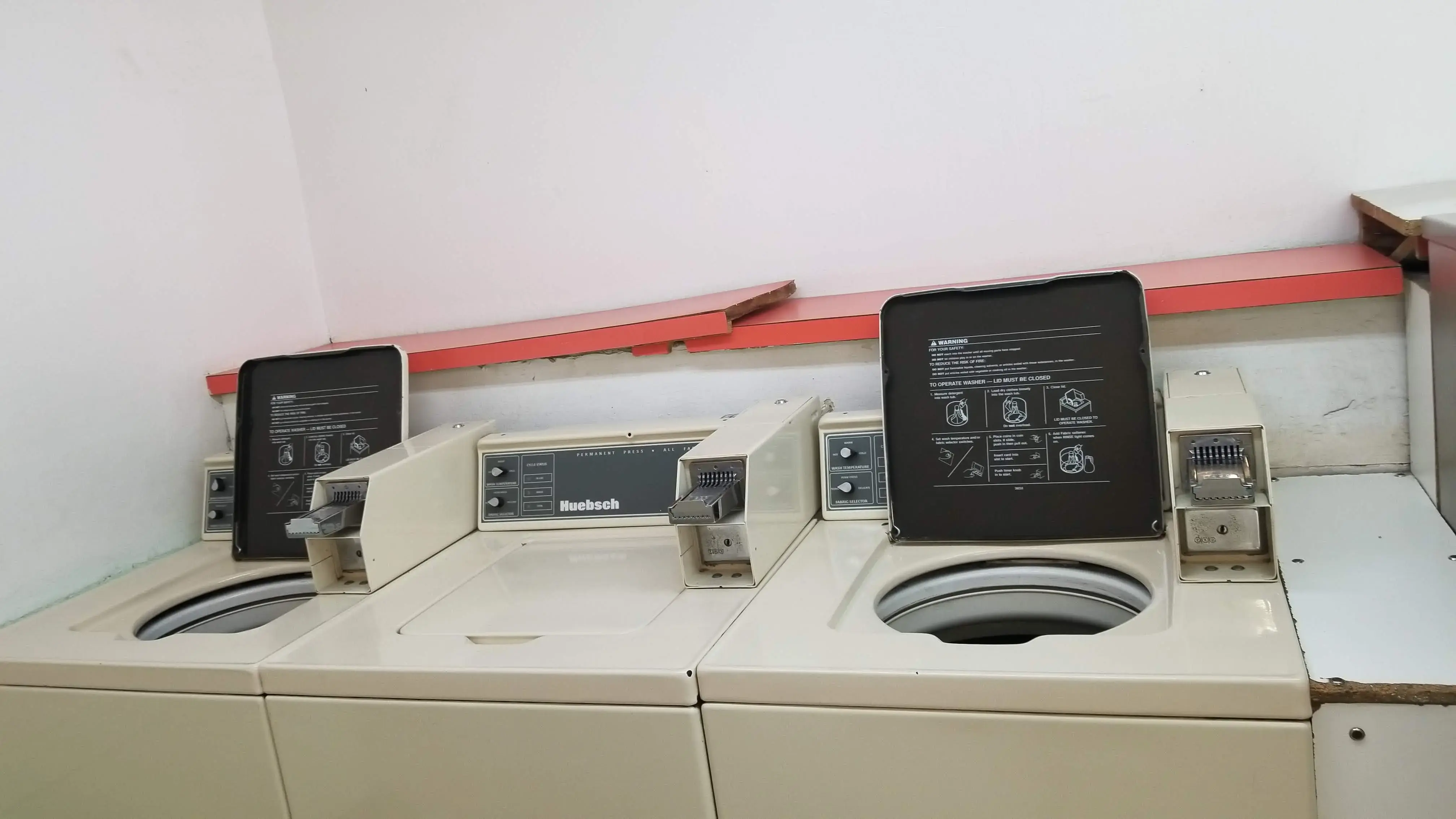 Crestline Village Laundromat thumbnail 18