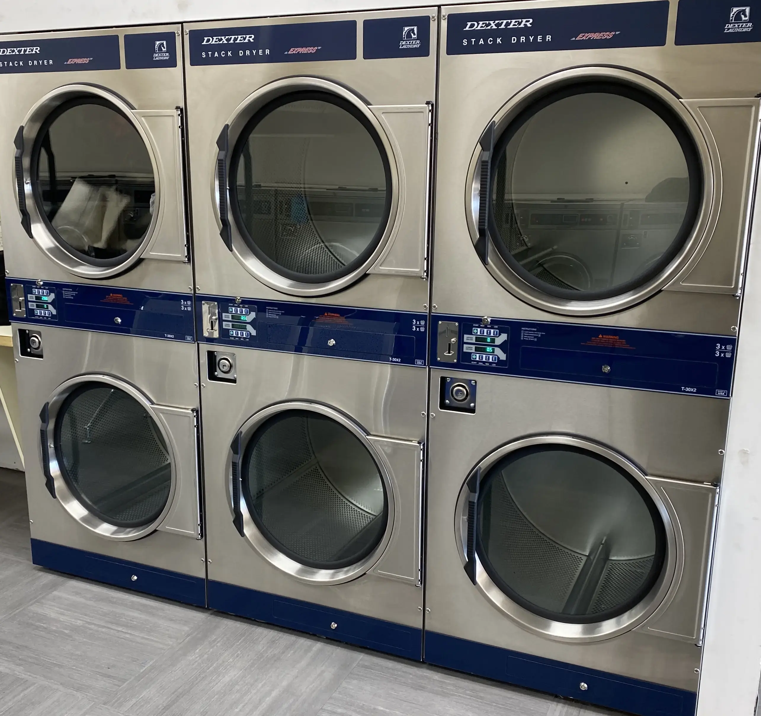 Crestwood Laundromat - Image 9