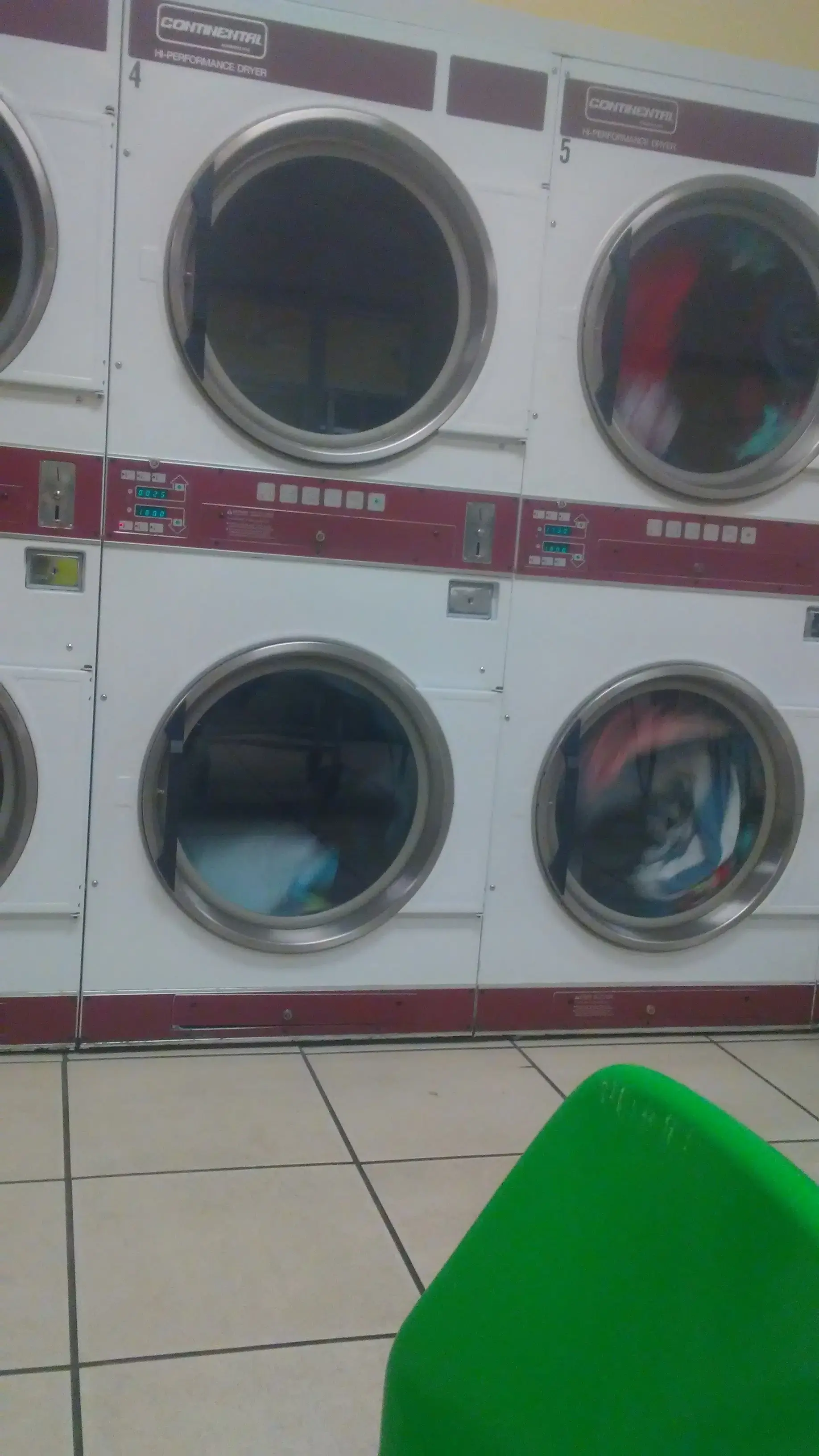 Crisp N Clean Laundry - Image 8