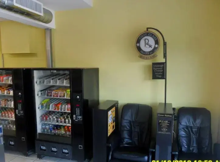 Crisp N Clean Laundry thumbnail 4