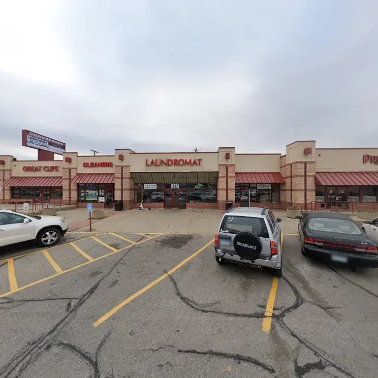 Crossroads Laundromat - Image 14