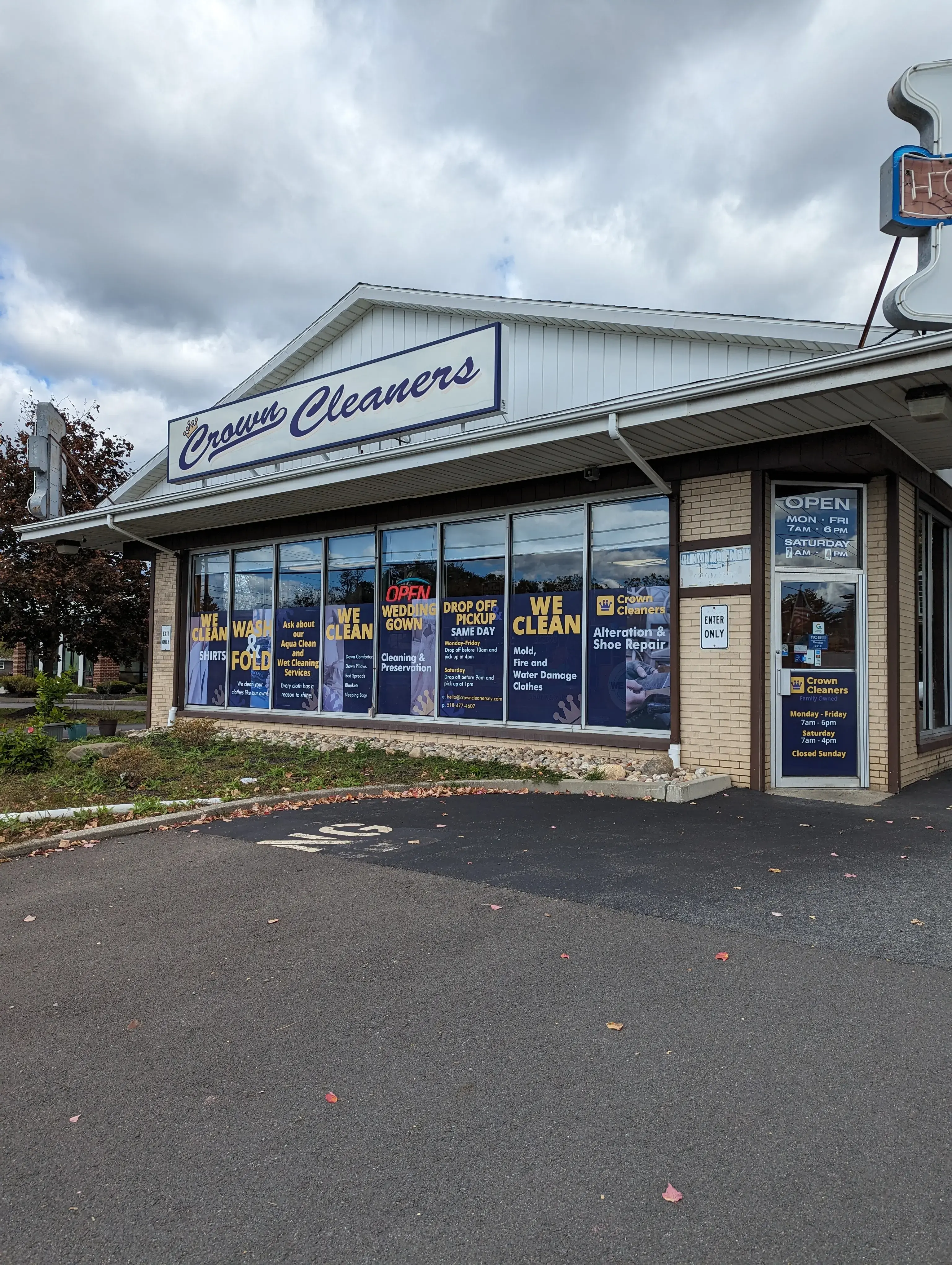 Crown Cleaners thumbnail 5