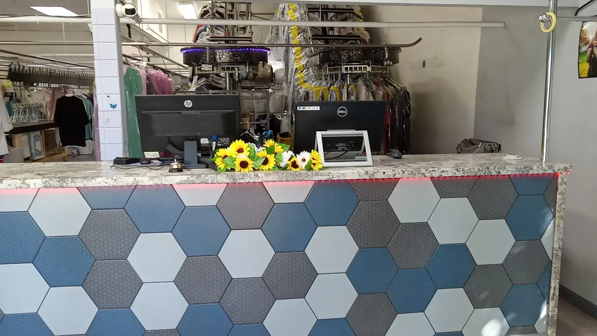 Crown Dry Cleaners & Laundry thumbnail 3