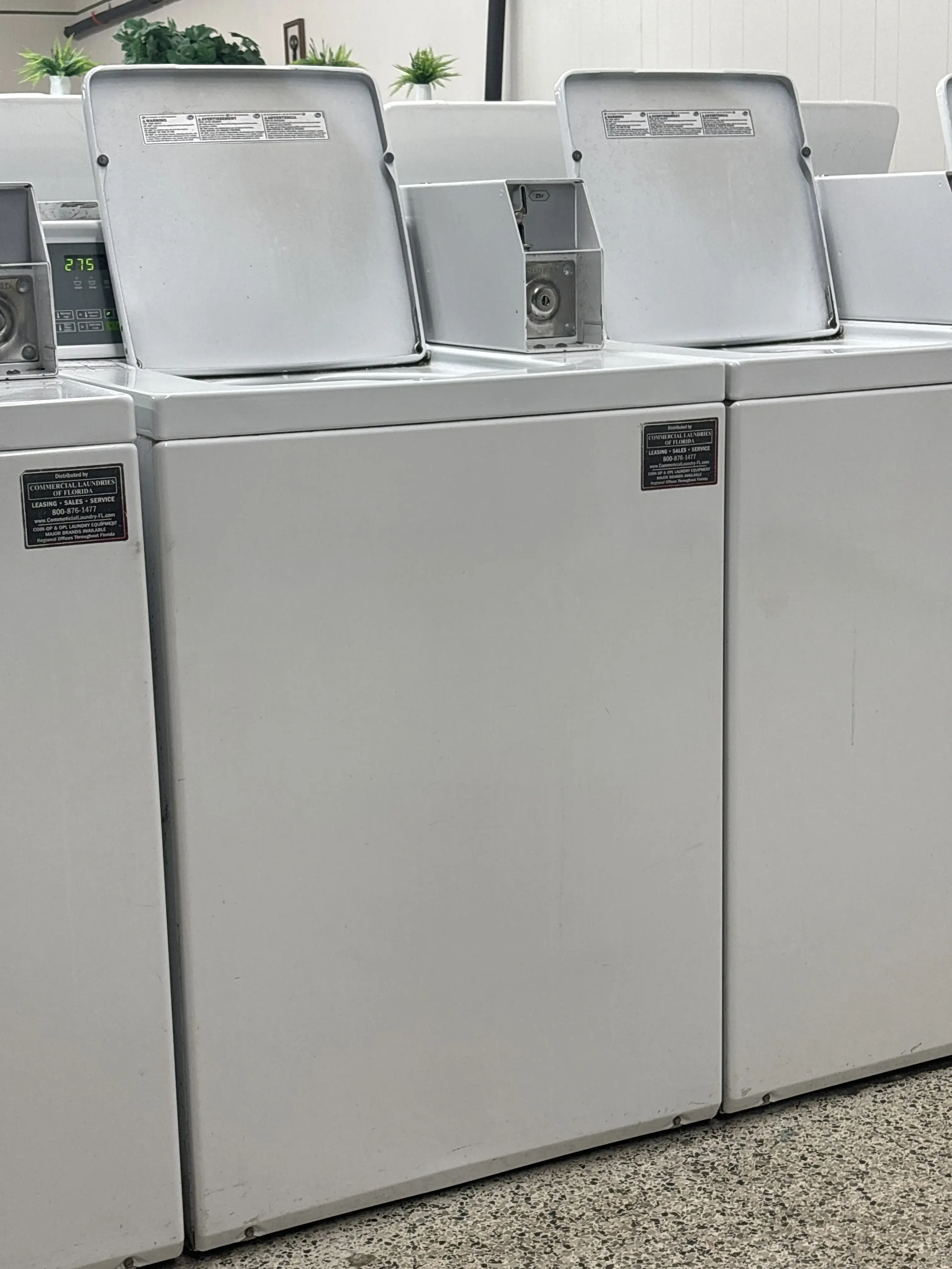 Crown Laundromat thumbnail 18