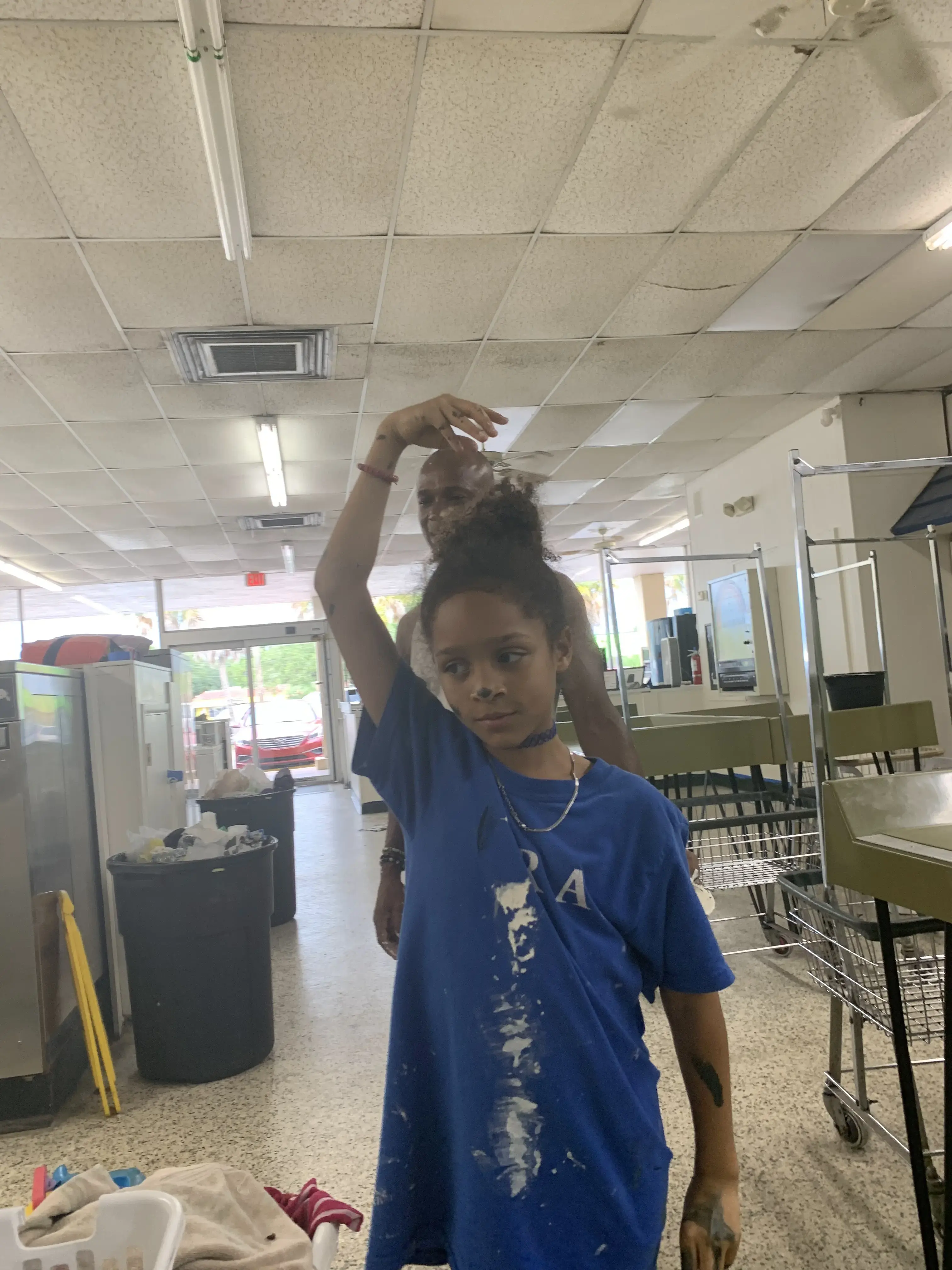Crown Laundromat thumbnail 12