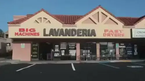 Crown Laundry thumbnail 8