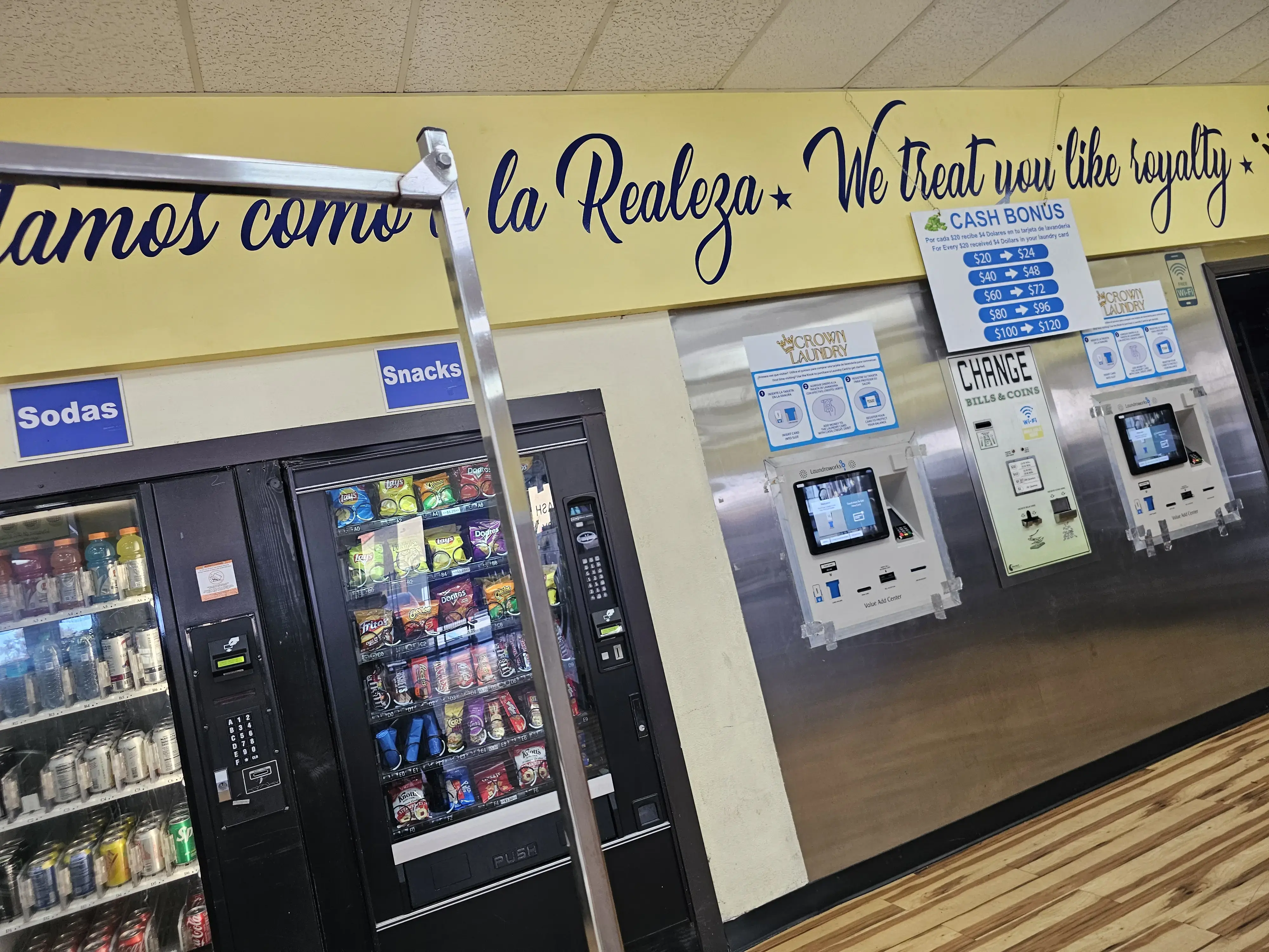 Crown Laundry thumbnail 12