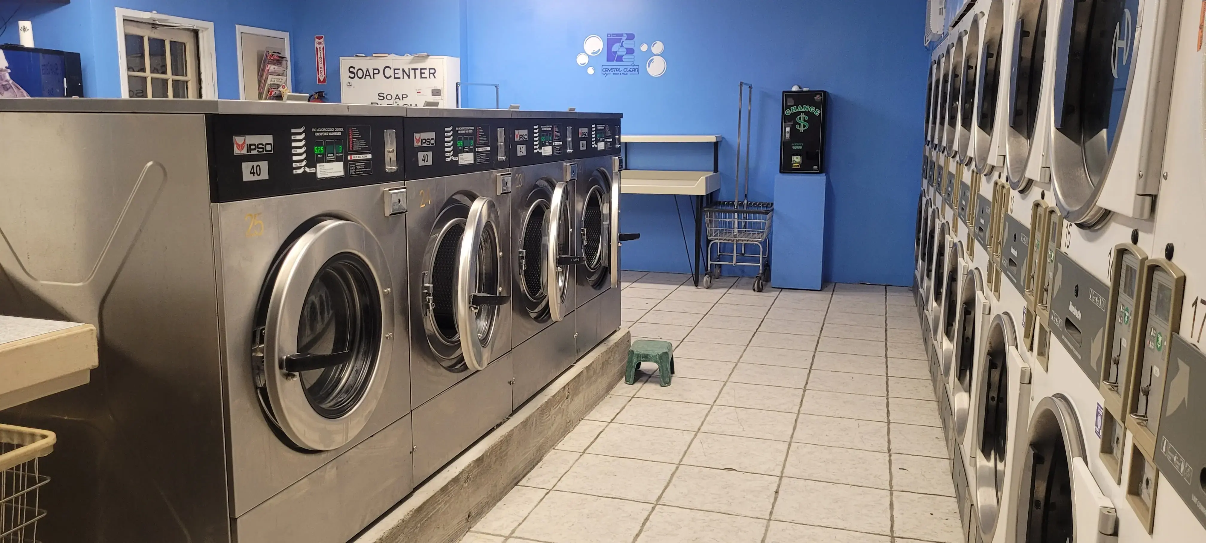 Crystal Clean Laundromat - Image 8