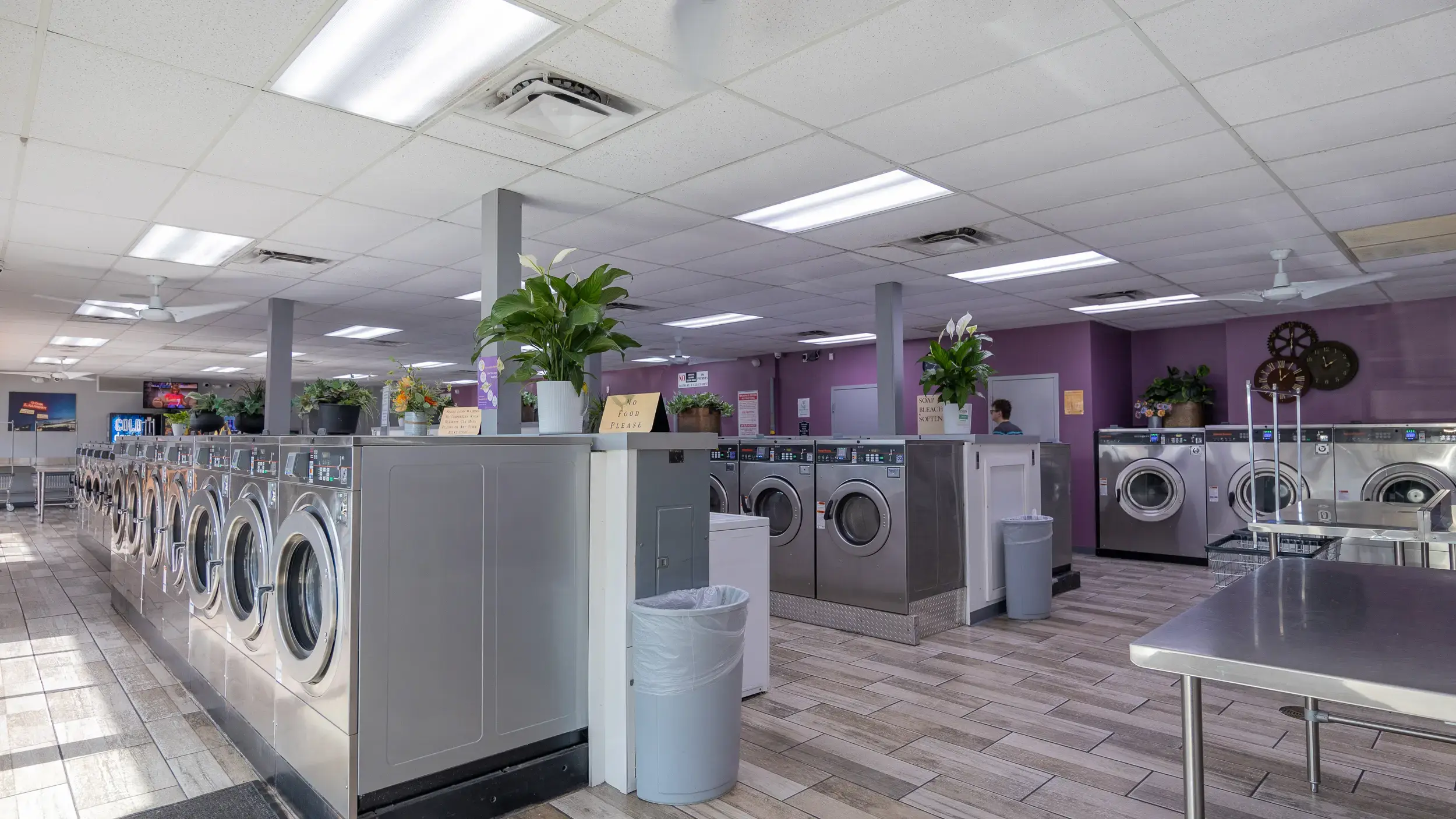 Crystal Clean Laundromat location