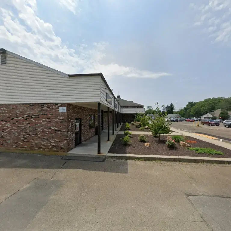 Crystal Hanger Cleaners - Image 4