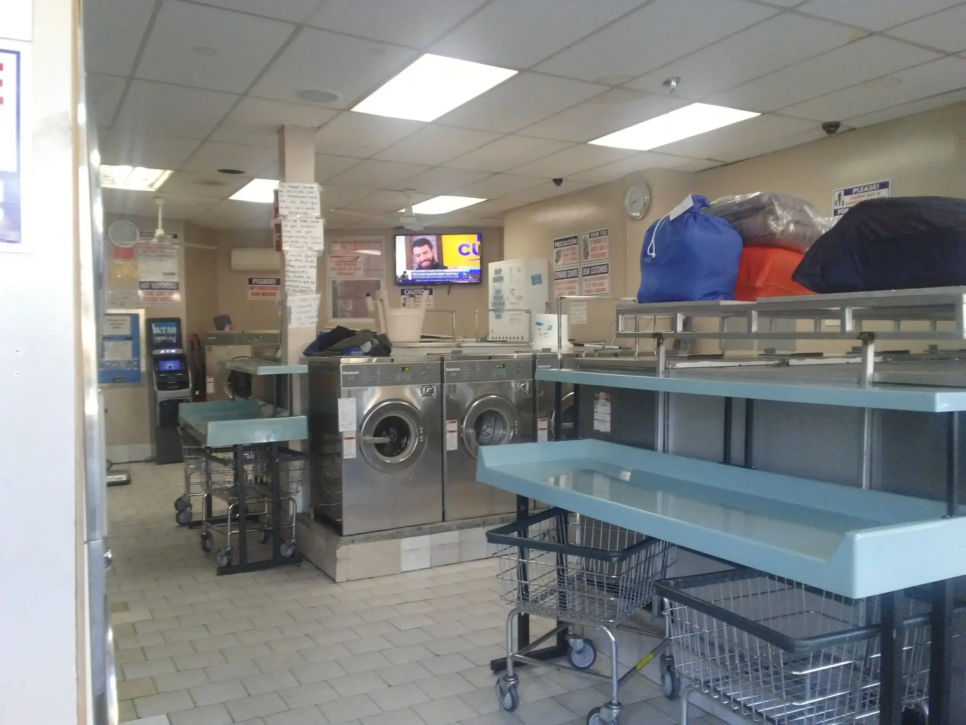 Crystal Touch Laundromat thumbnail 6
