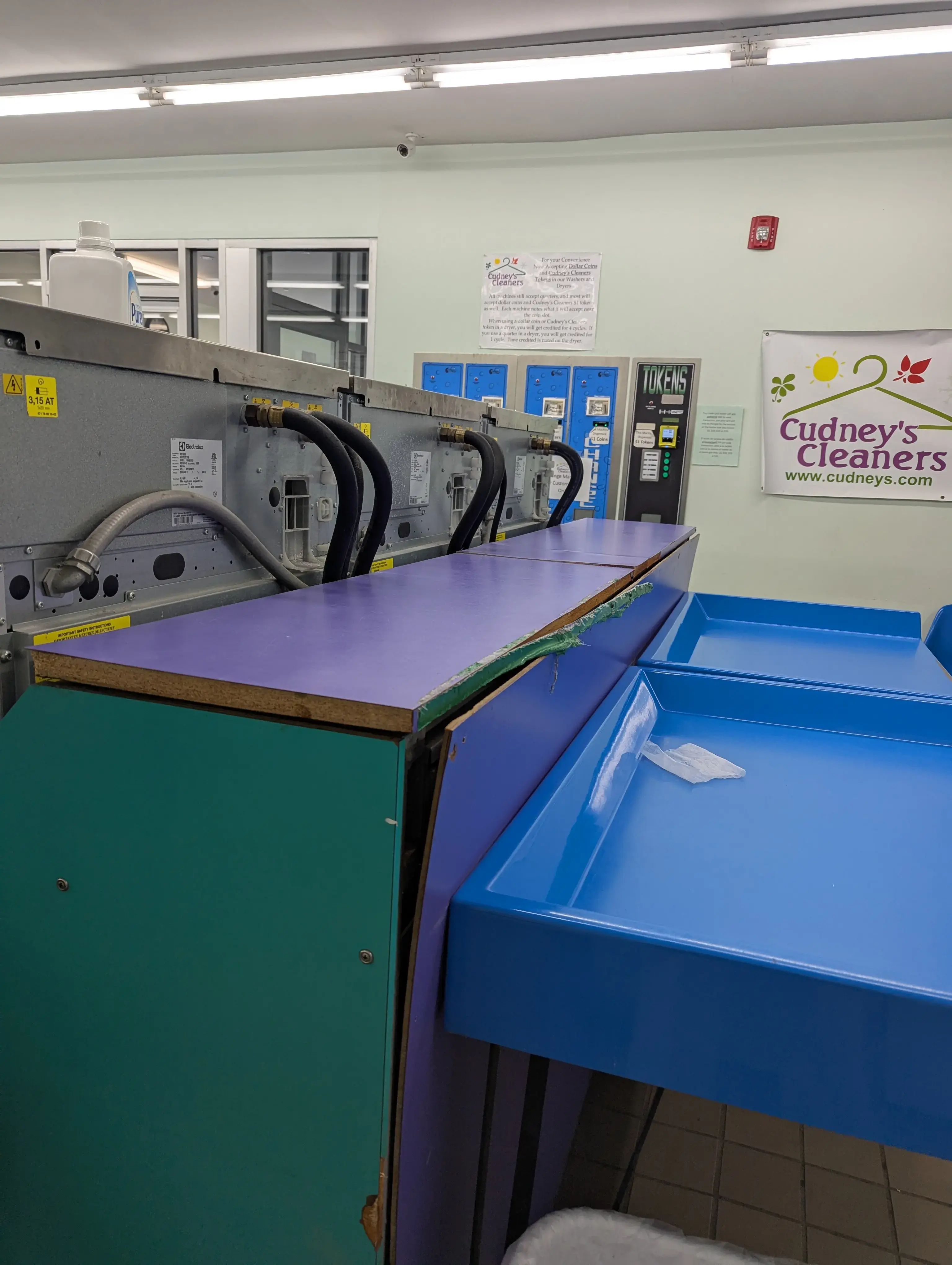 Cudney's Launderers & Dry Cleaners thumbnail 5