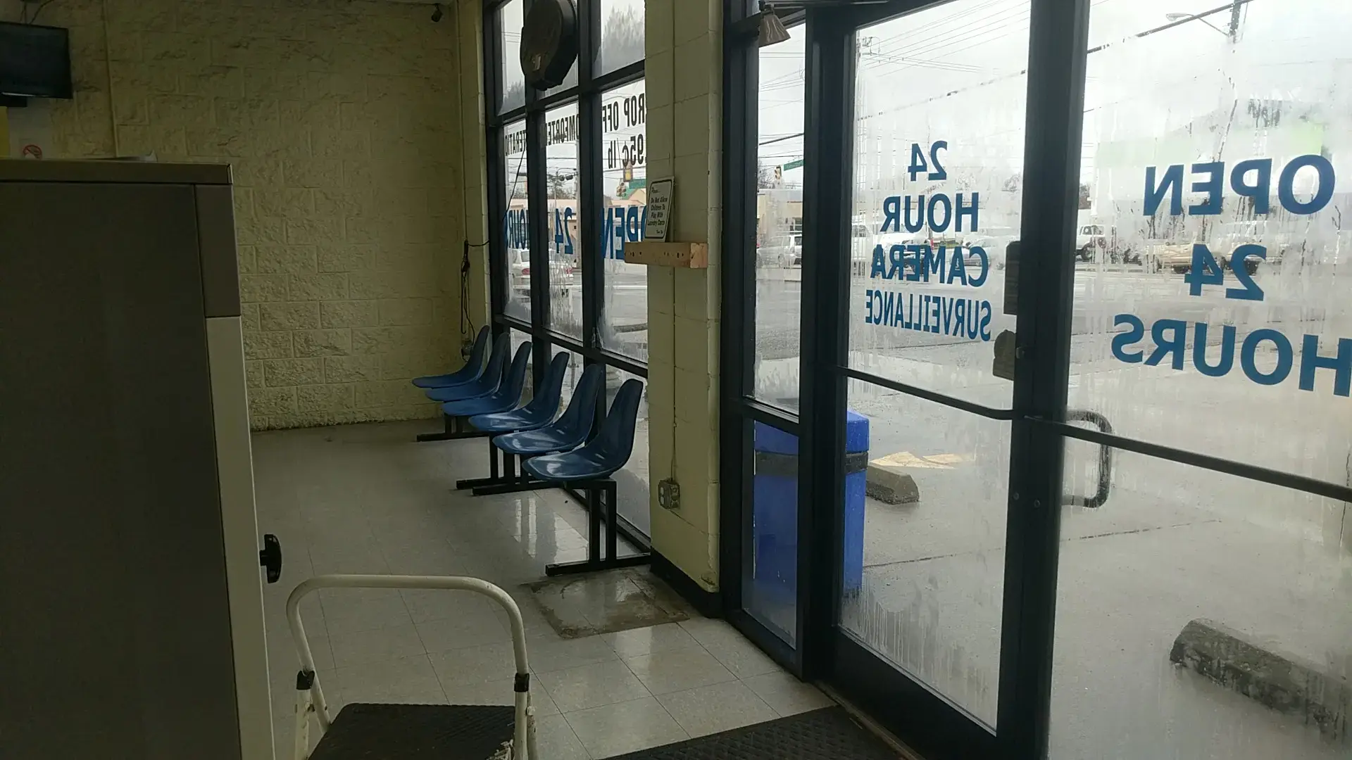 Cumberland Laundromat - Image 4