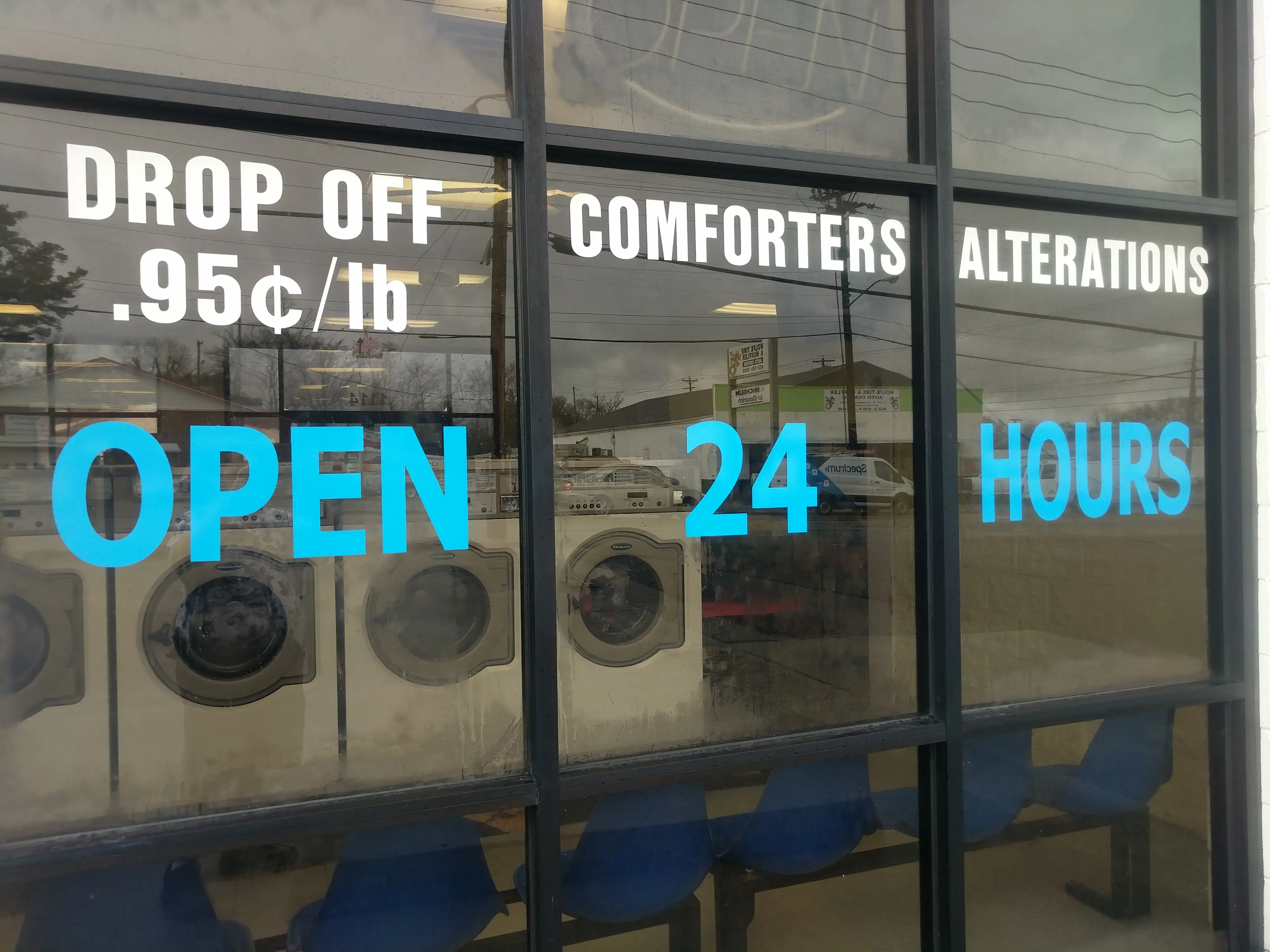 Cumberland Laundromat thumbnail 12