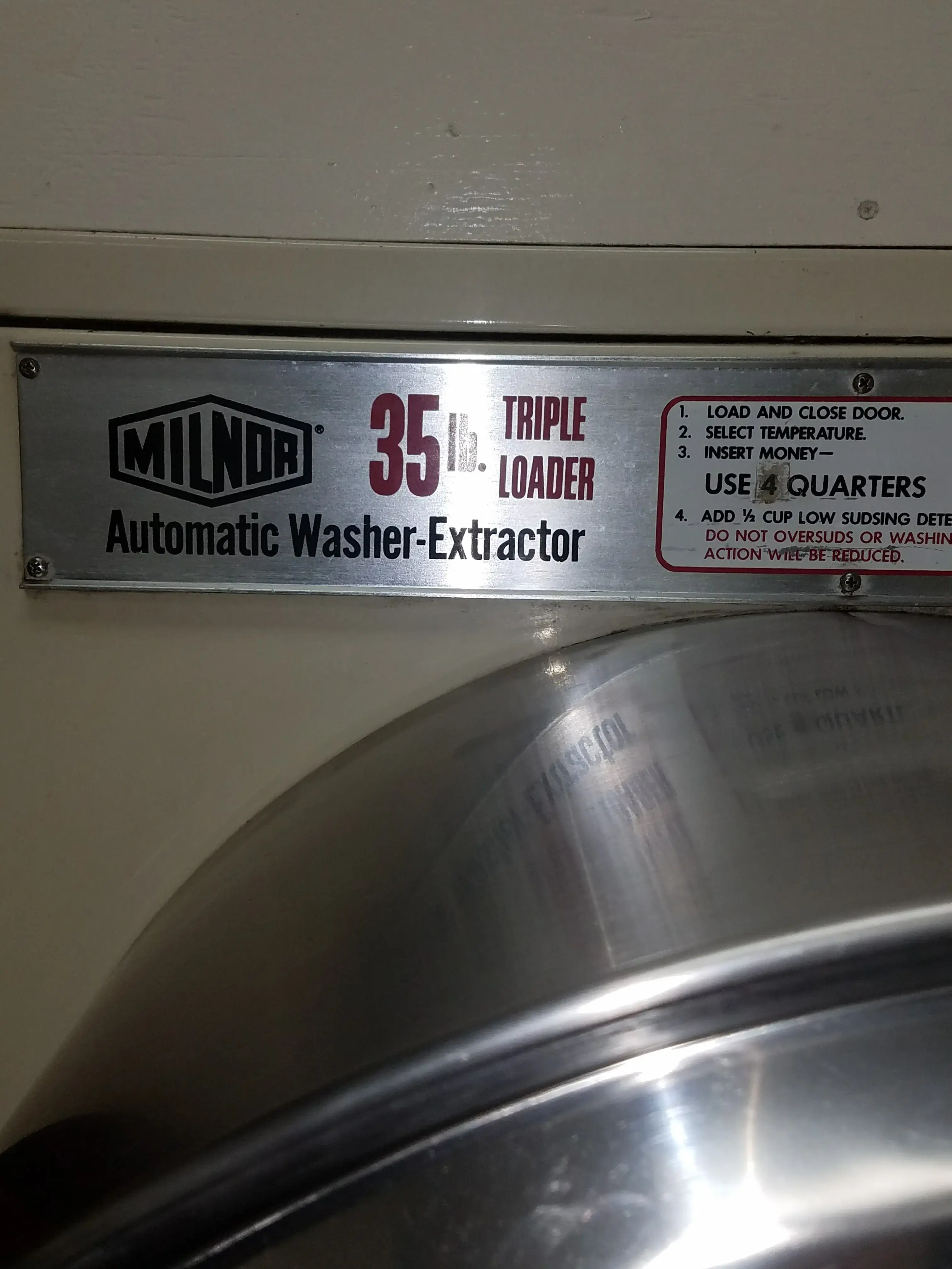 Cunningham's Laundromat thumbnail 12