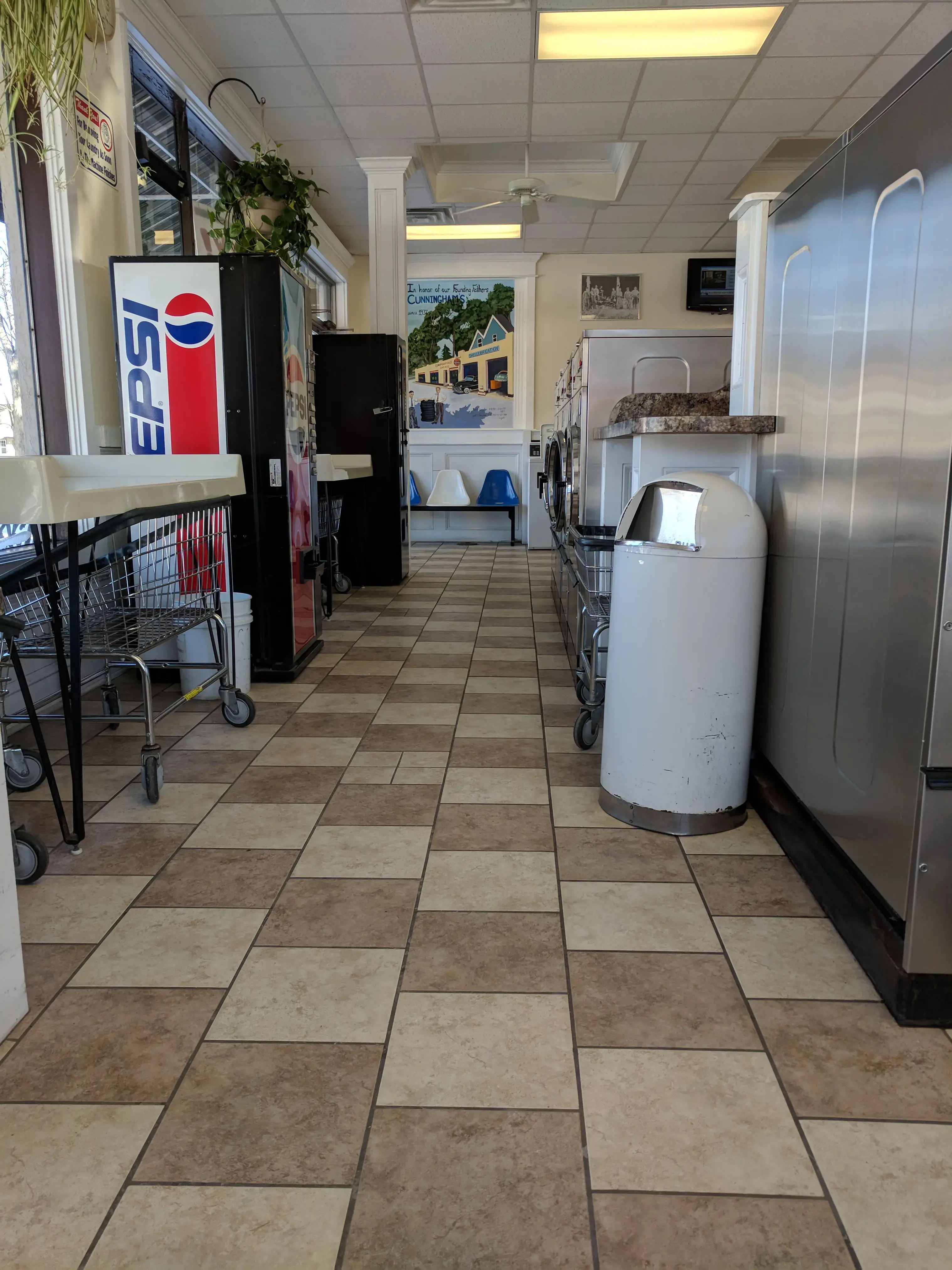 Cunningham's Laundromat thumbnail 5