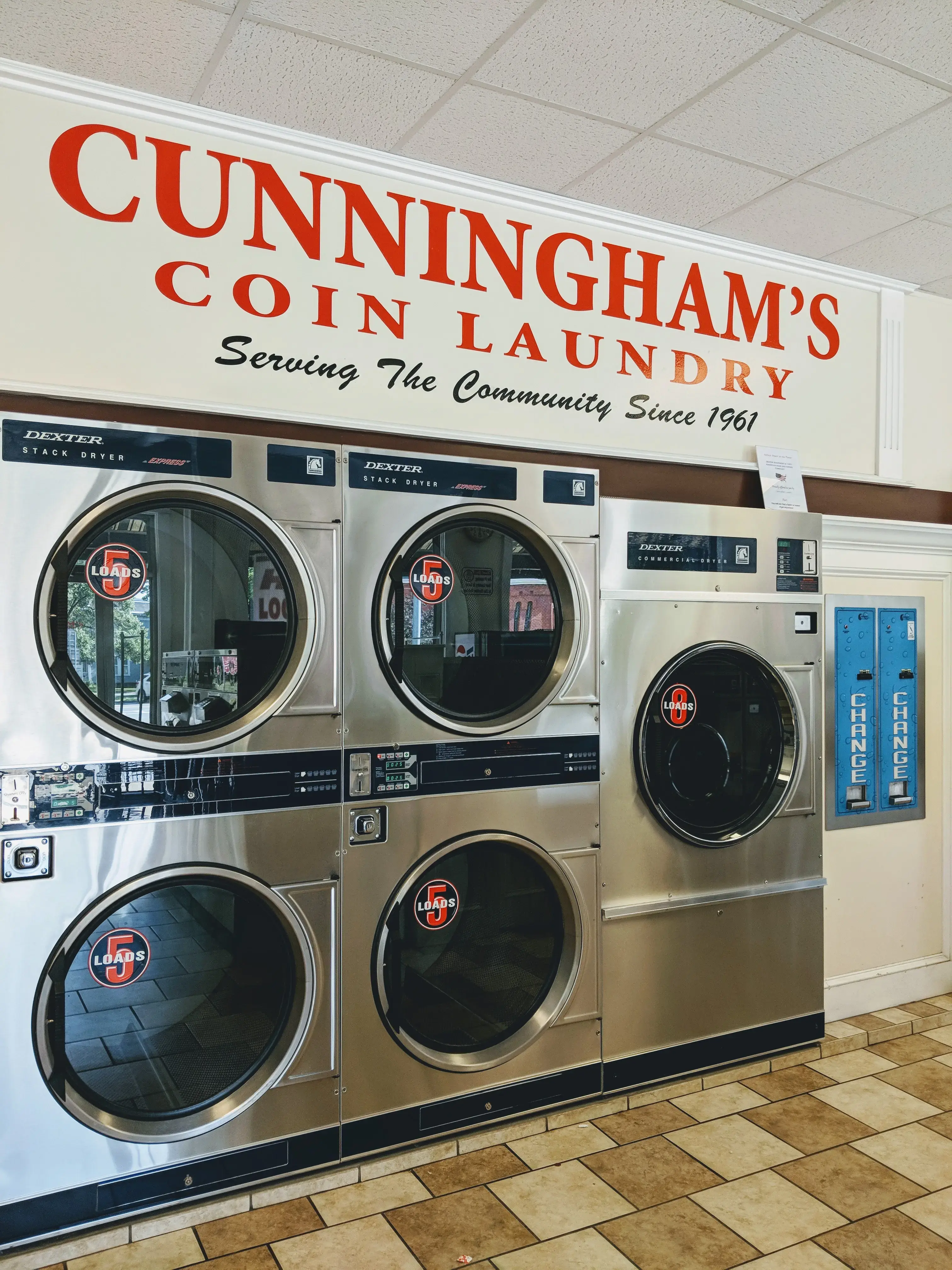 Cunningham's Laundromat - Image 19