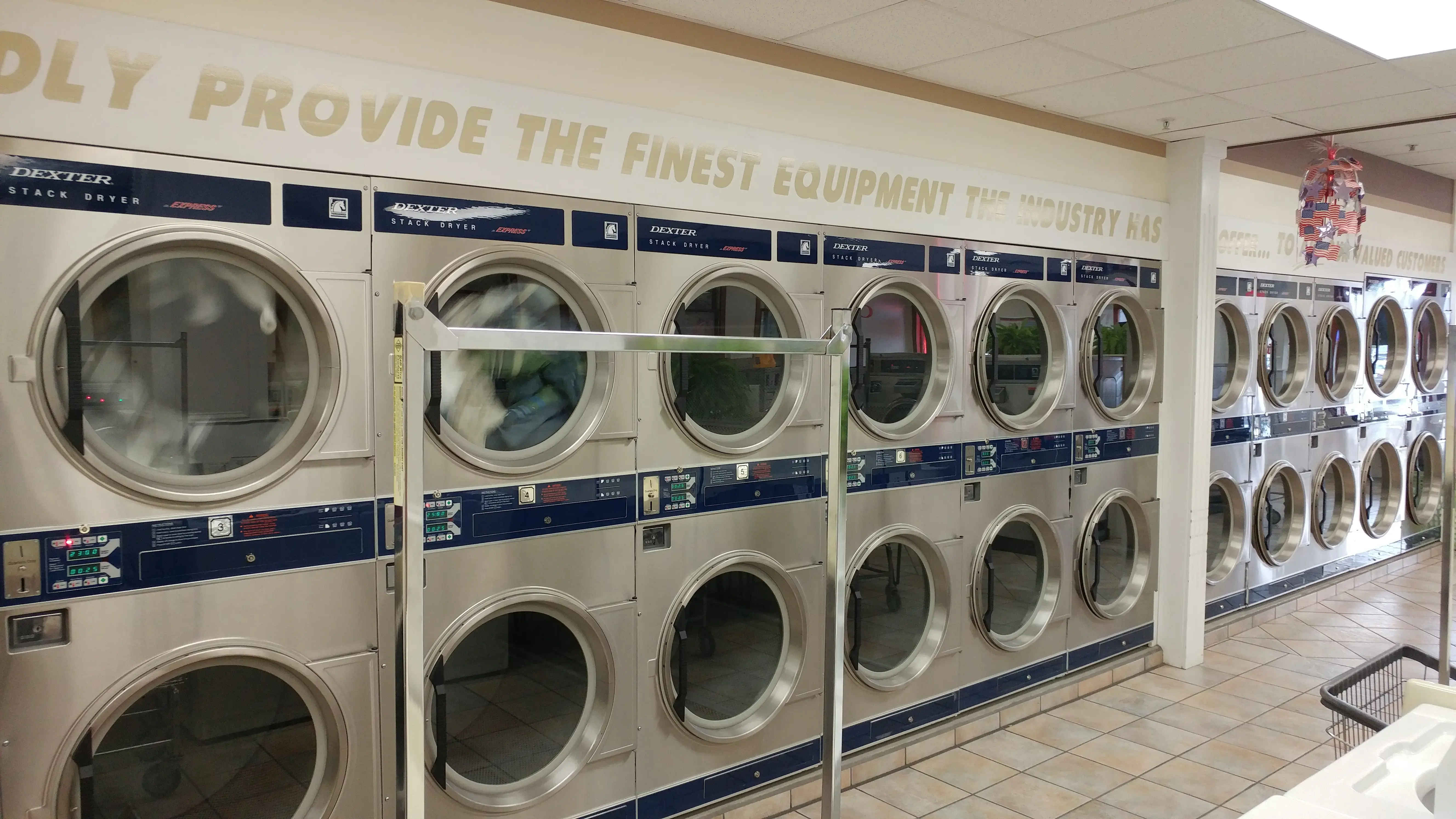 Cunningham's Laundromat thumbnail 15