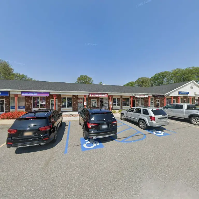 Cunningham's Laundromat thumbnail 19