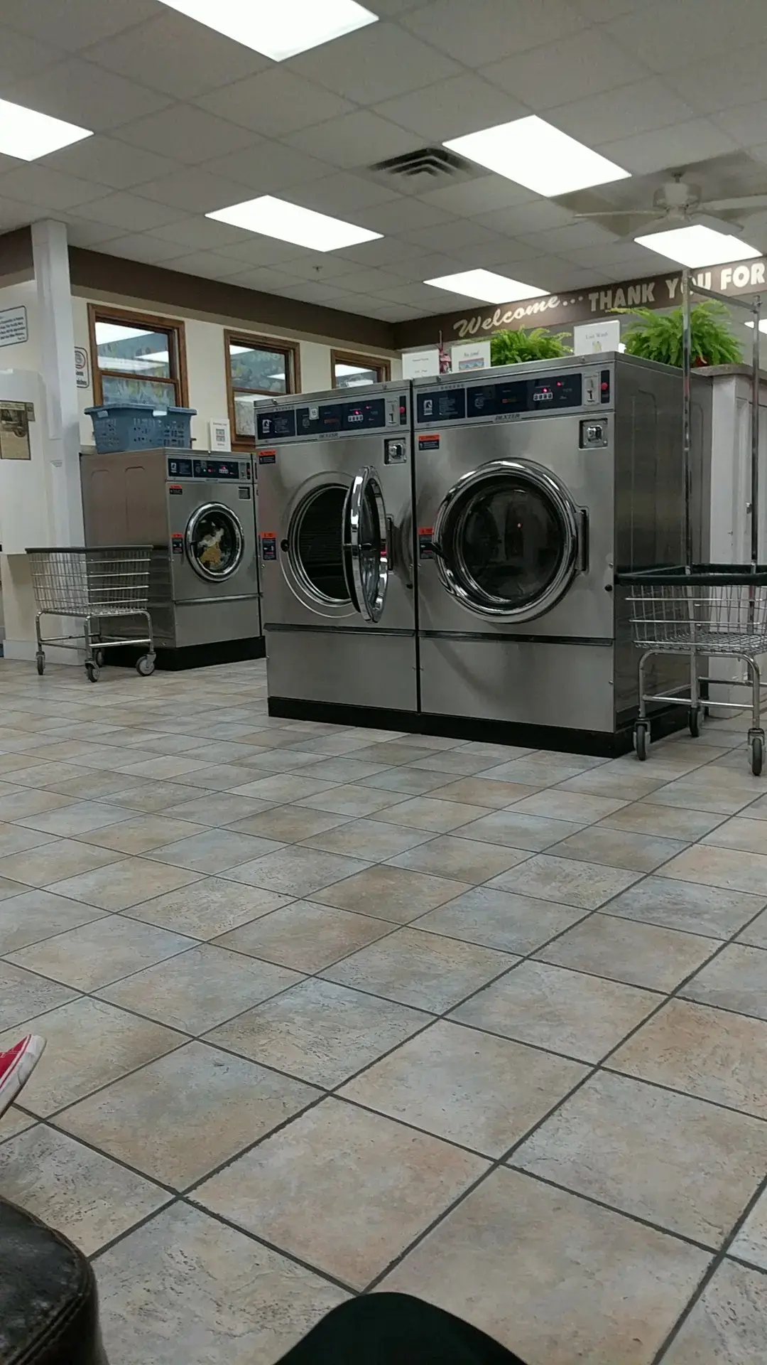 Cunningham's Laundromat - Image 16