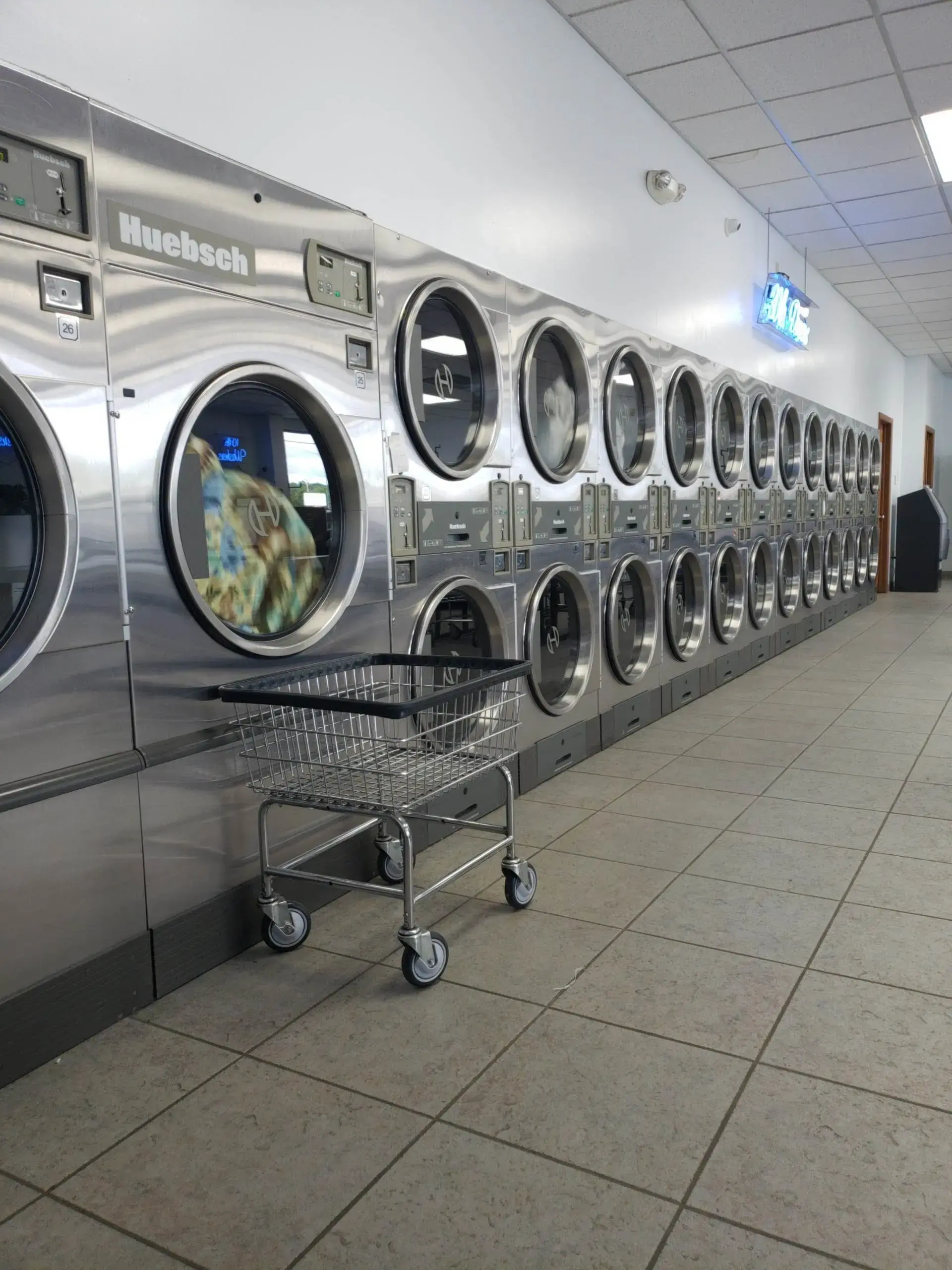 Curtis Cleaners & Laundry - Image 4