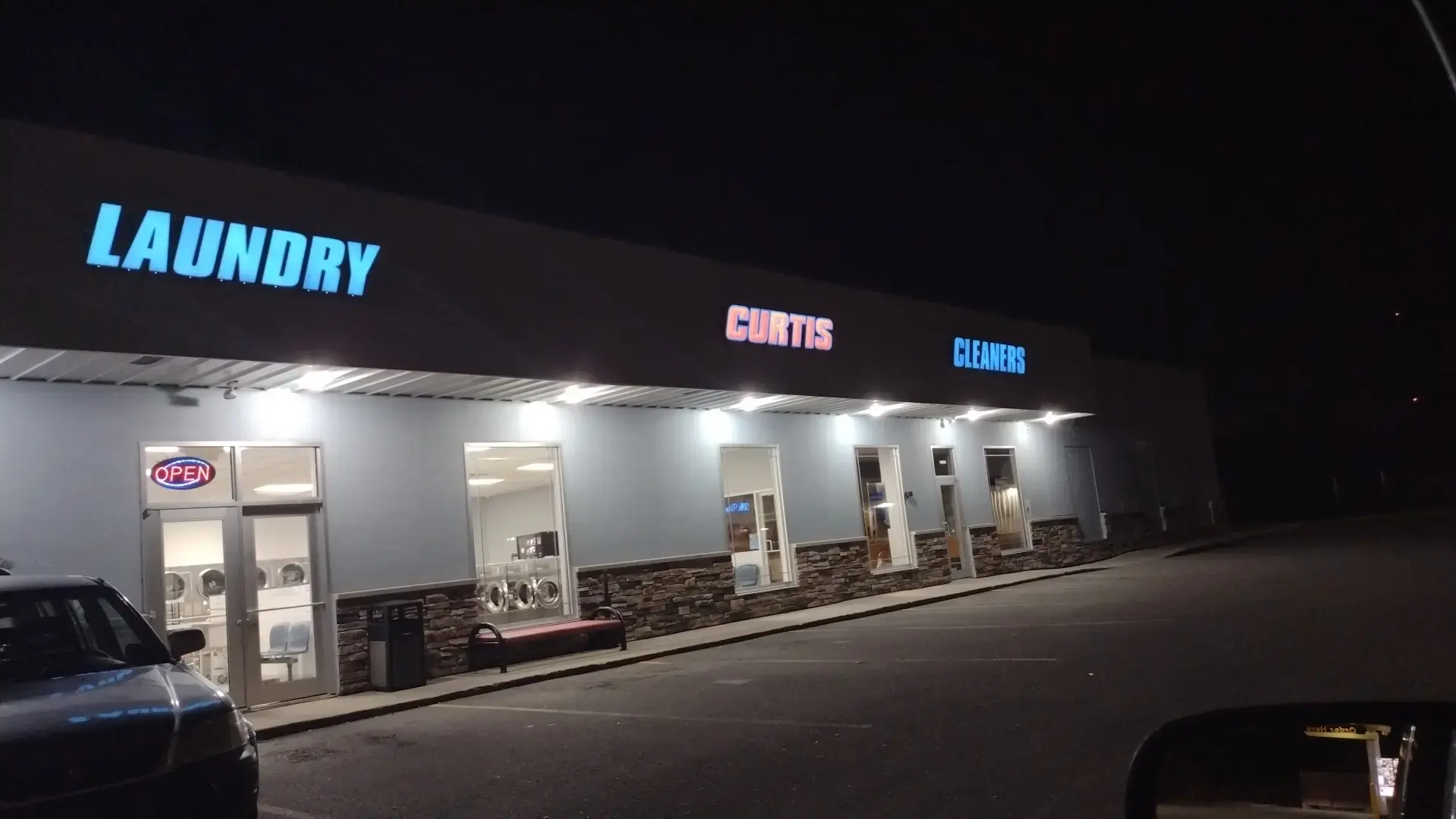 Curtis Cleaners & Laundry thumbnail 6