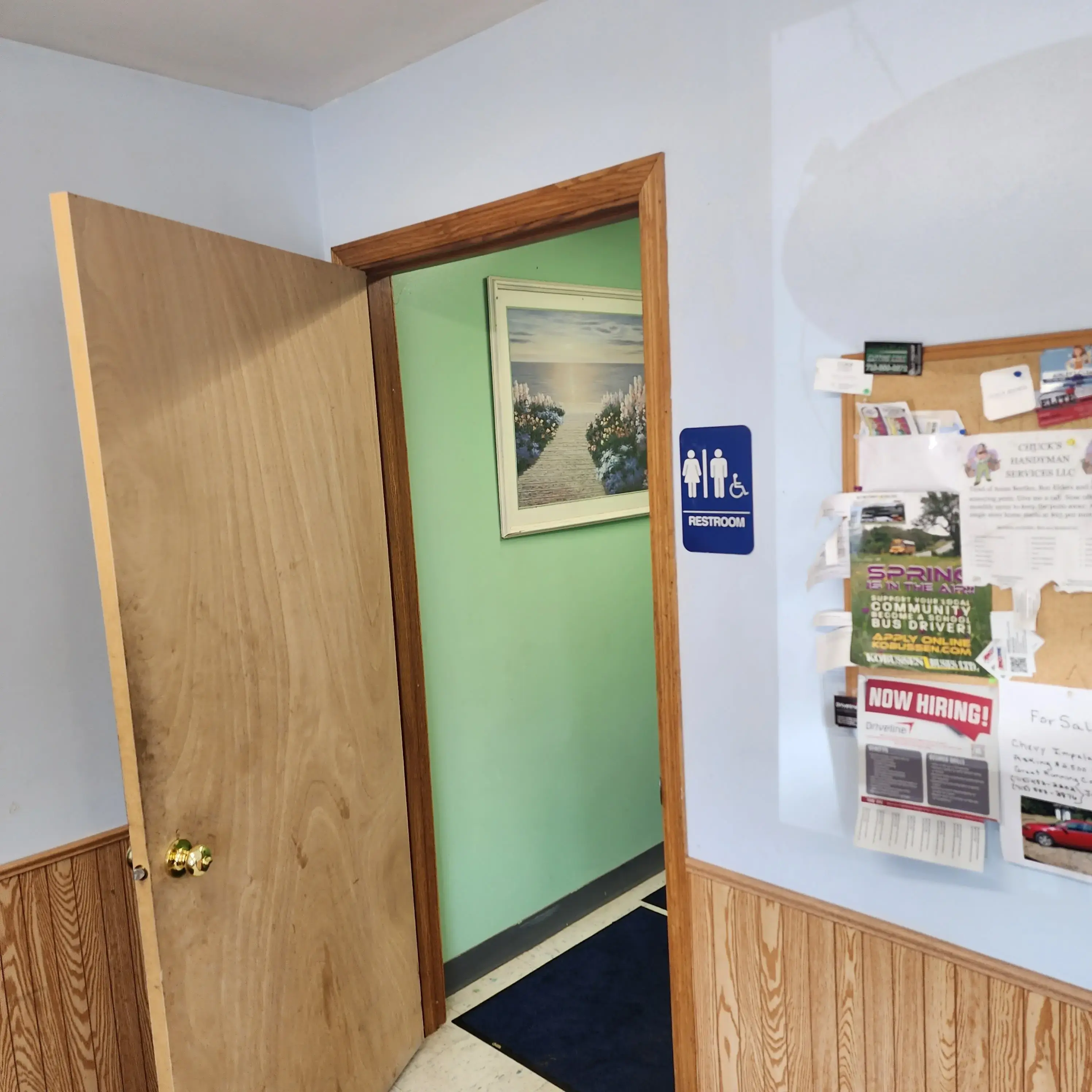 Cushing Laundry Lounge thumbnail 4