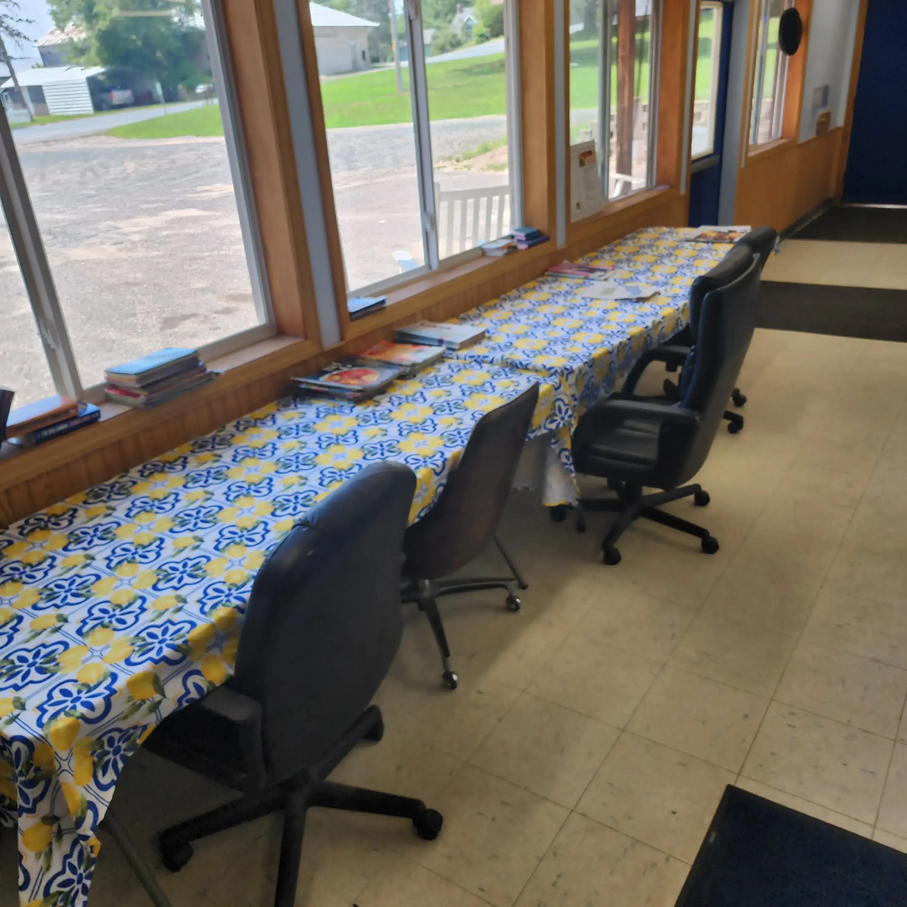 Cushing Laundry Lounge - Image 6