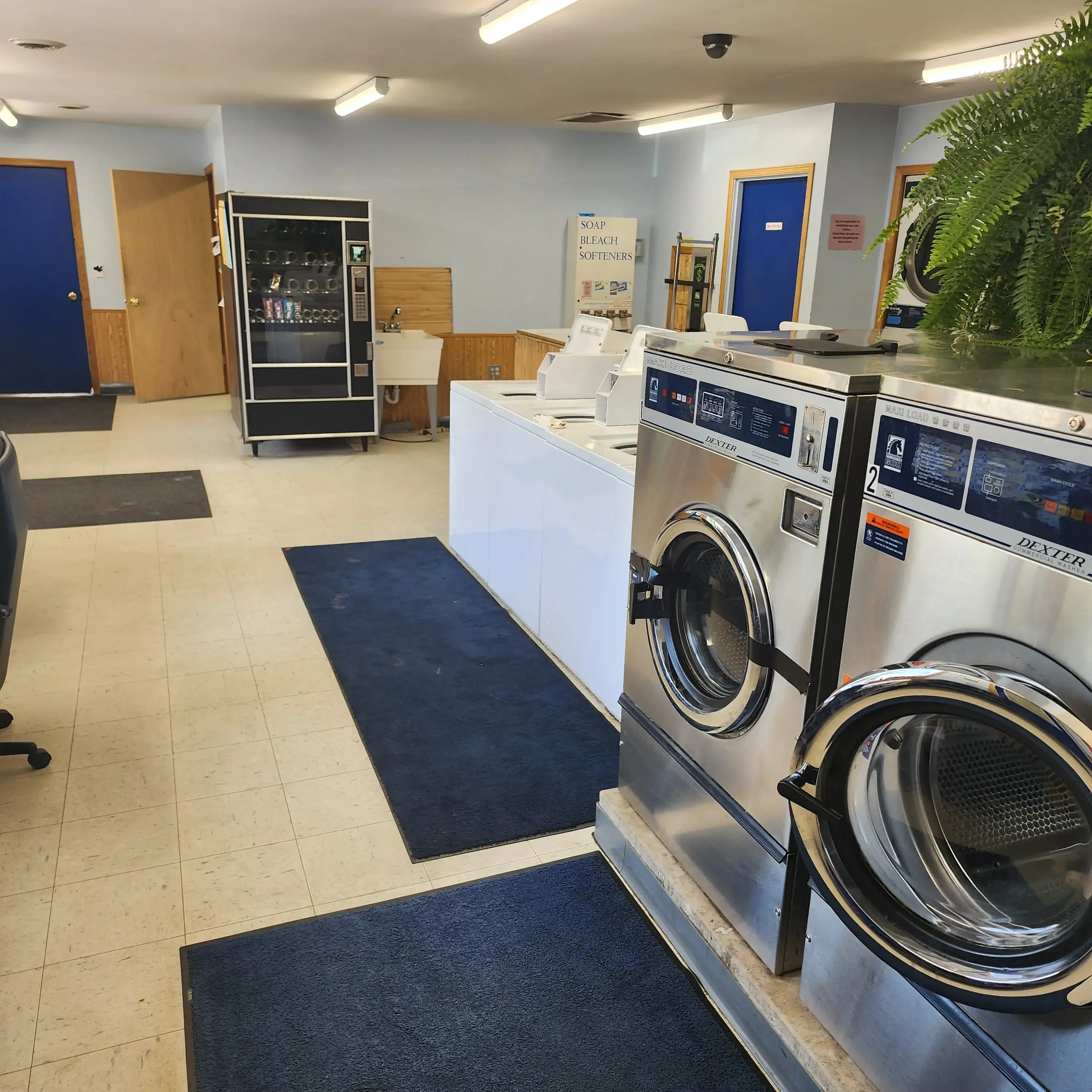 Cushing Laundry Lounge thumbnail 1