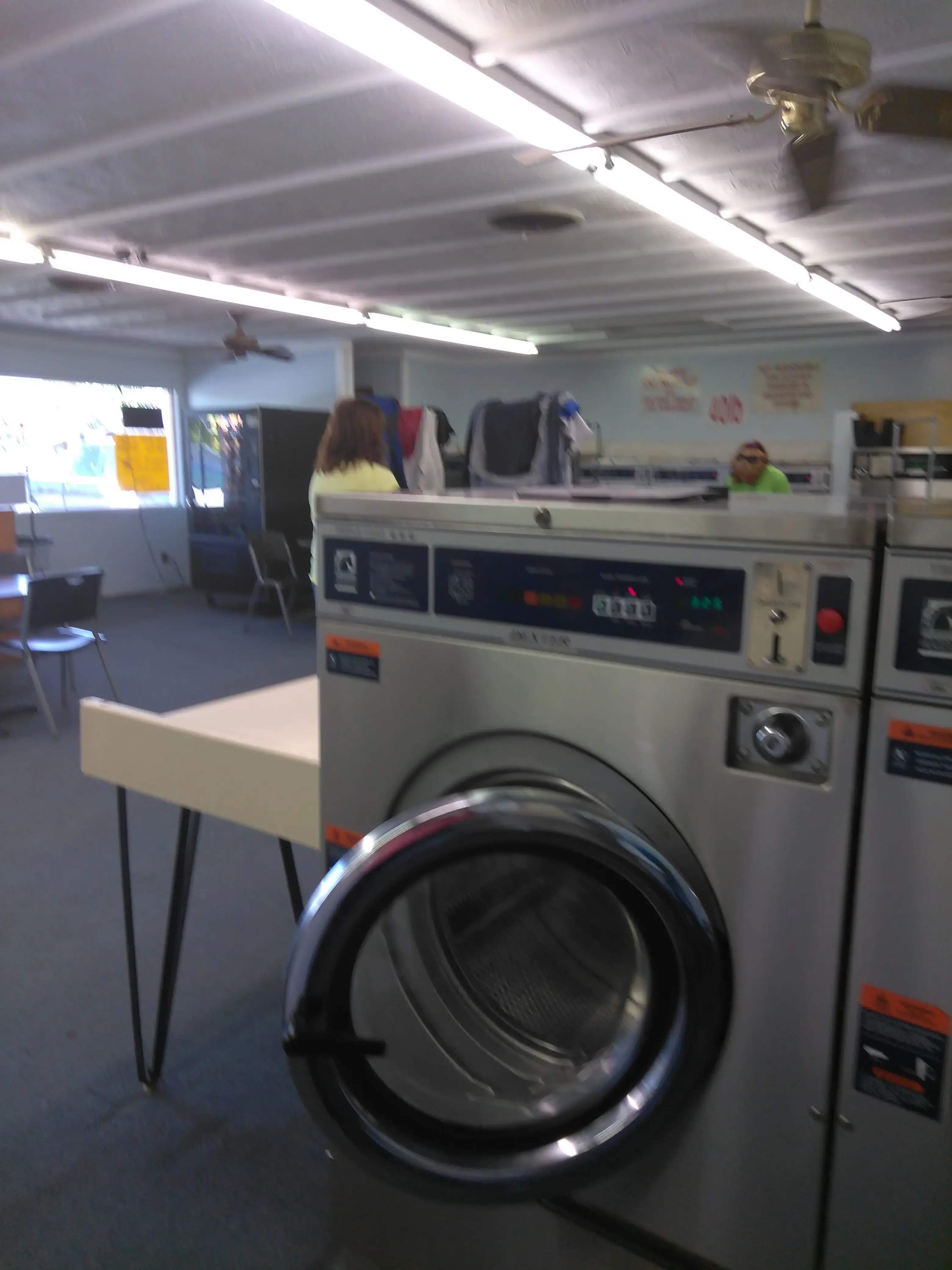 Custom and Friendly Laundry - Image 11