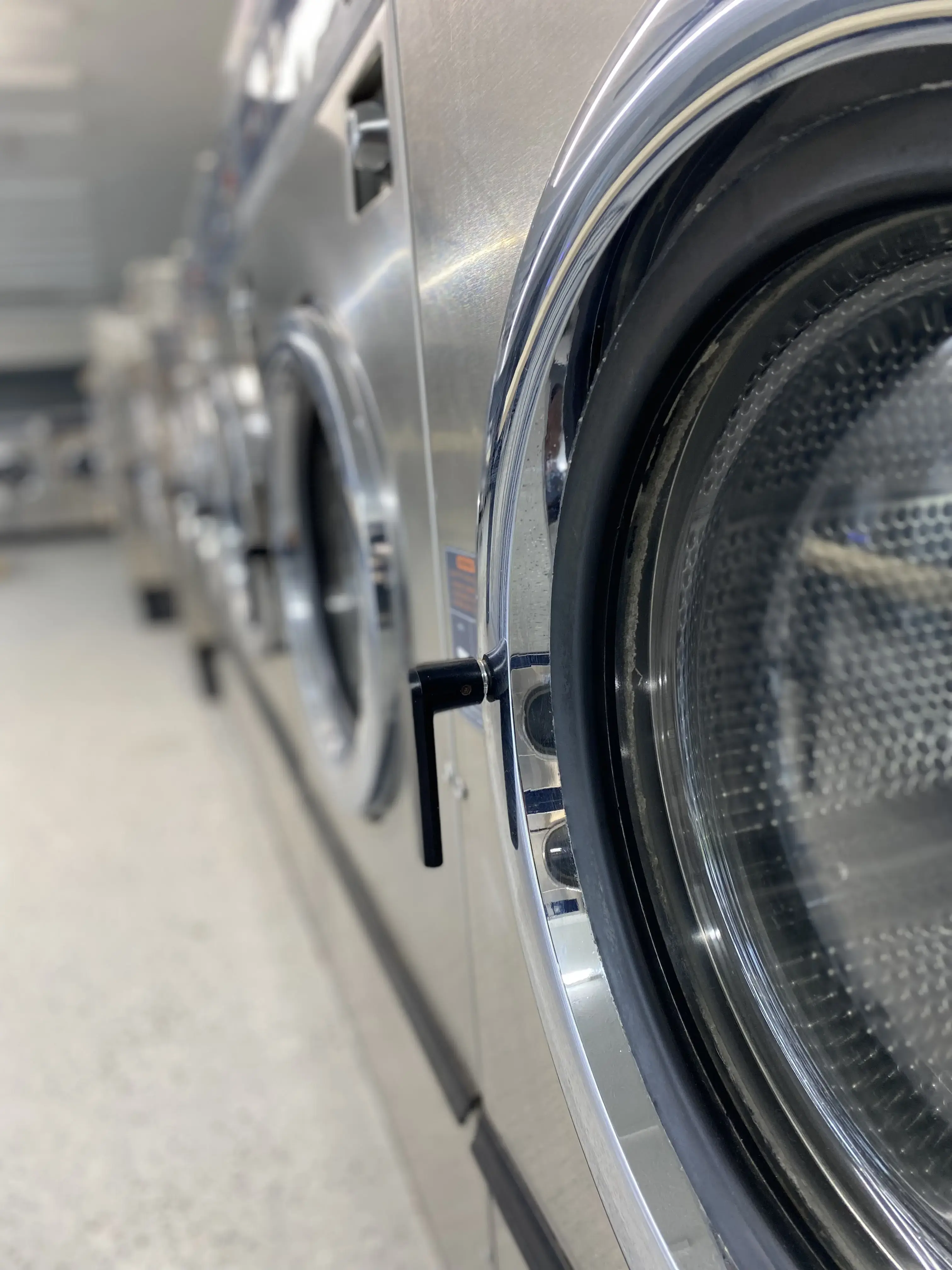 Custom and Friendly Laundry - Image 7