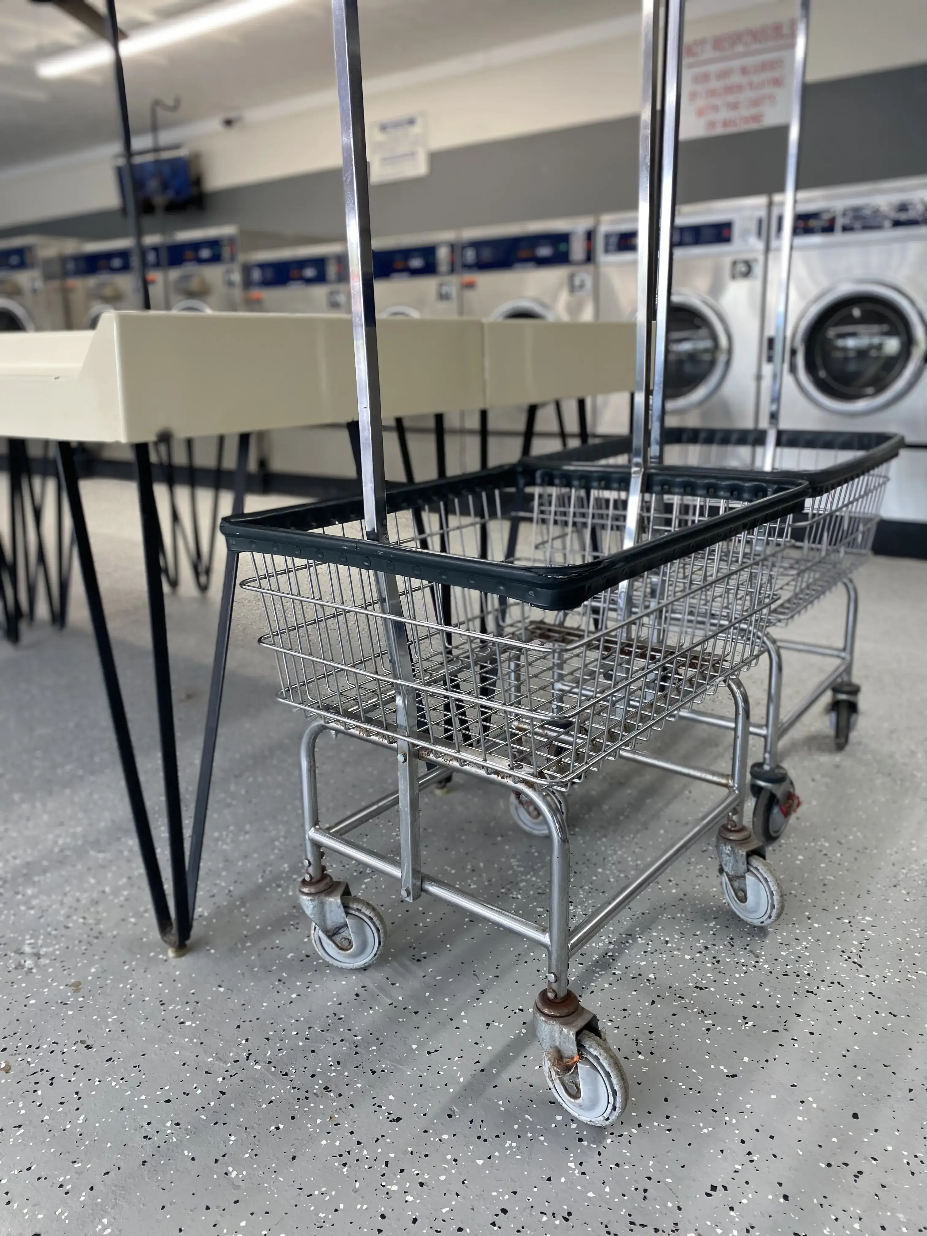 Custom and Friendly Laundry - Image 6