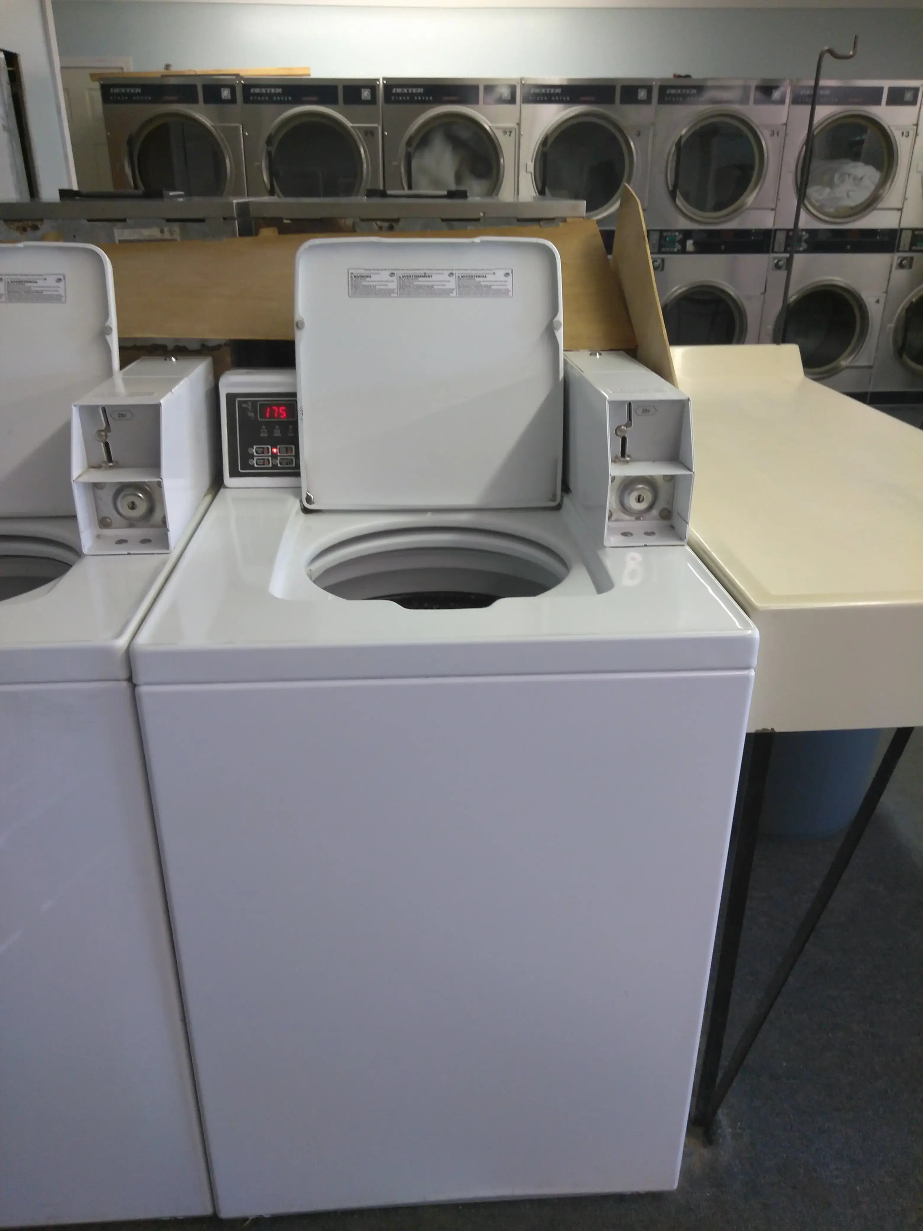 Custom and Friendly Laundry - Image 12