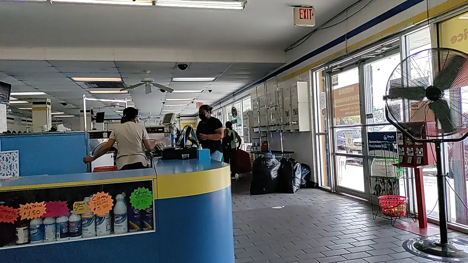 Cyclone Coin Laundry thumbnail 7