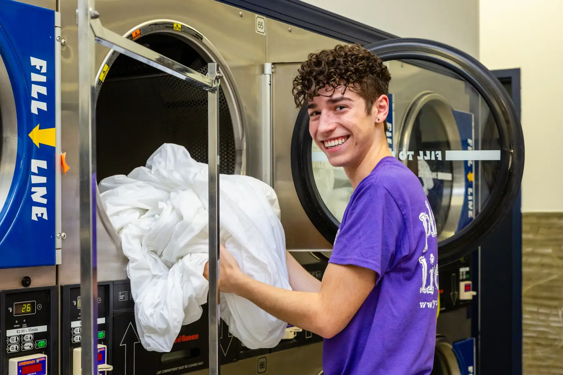 Cyclone Laundry & Internet Cafe thumbnail 14