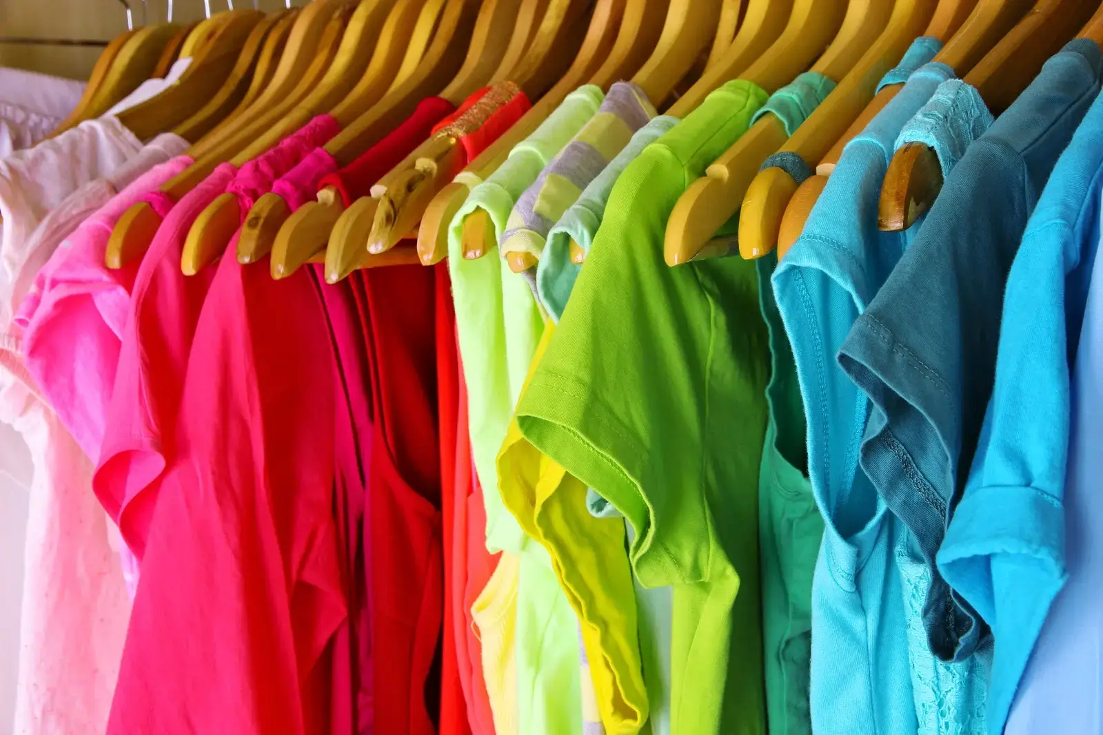 Cyclone Laundry & Internet Cafe thumbnail 16
