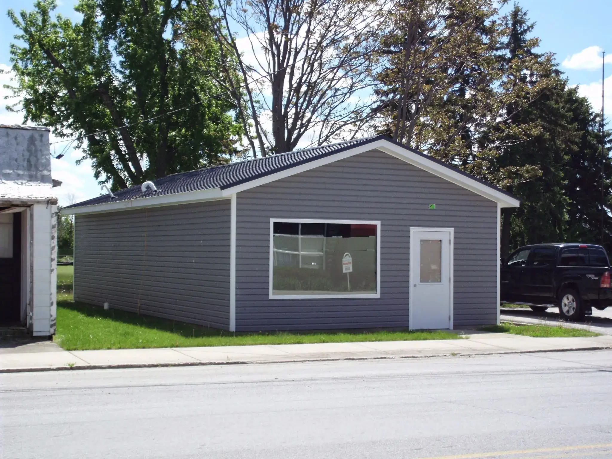 Cygnet Laundromat - Image 6