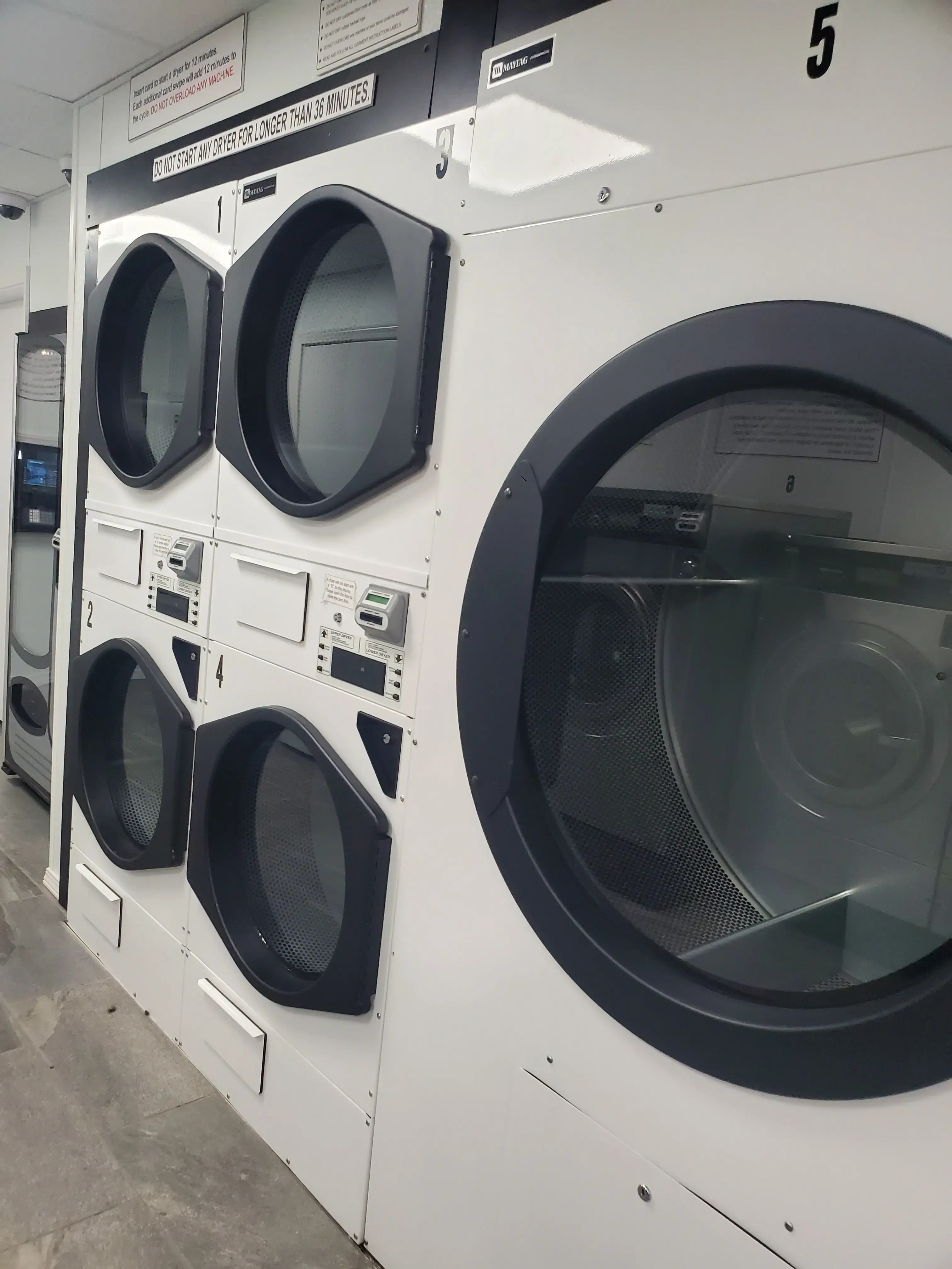 Cygnet Laundromat - Image 19